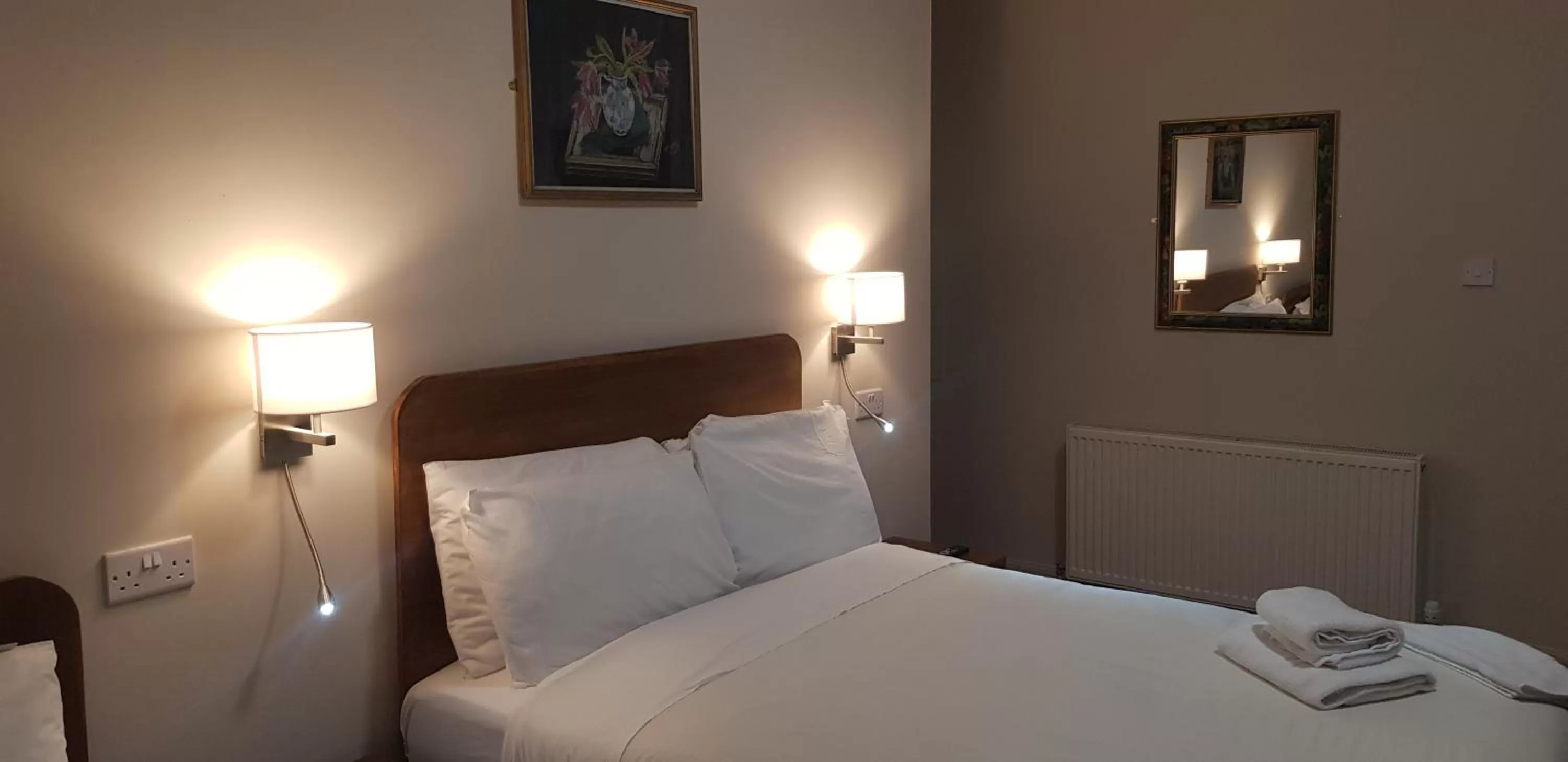 Bed in Aberdeen House