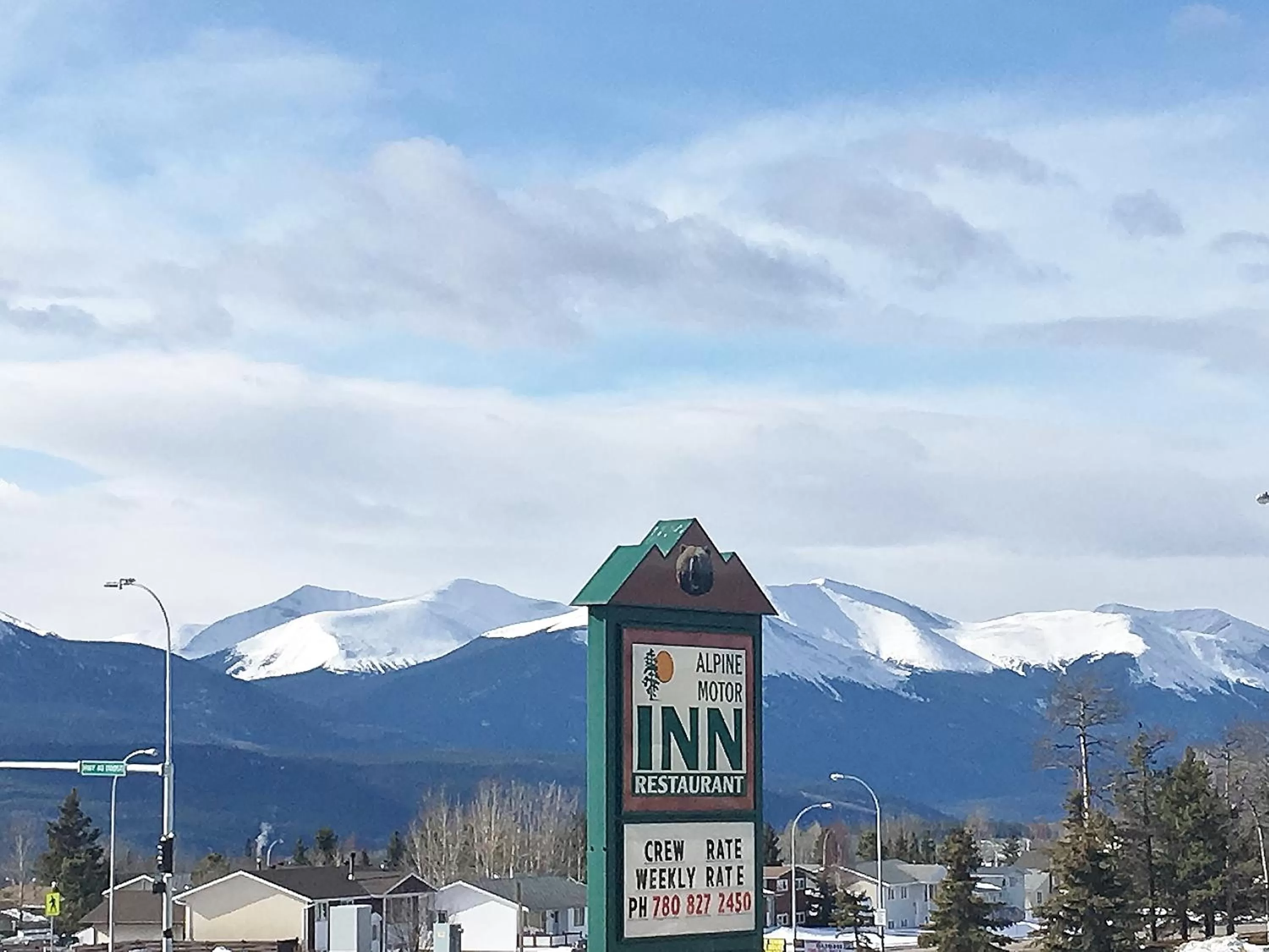 Property building in Alpine Lodge Motel & Restaurant