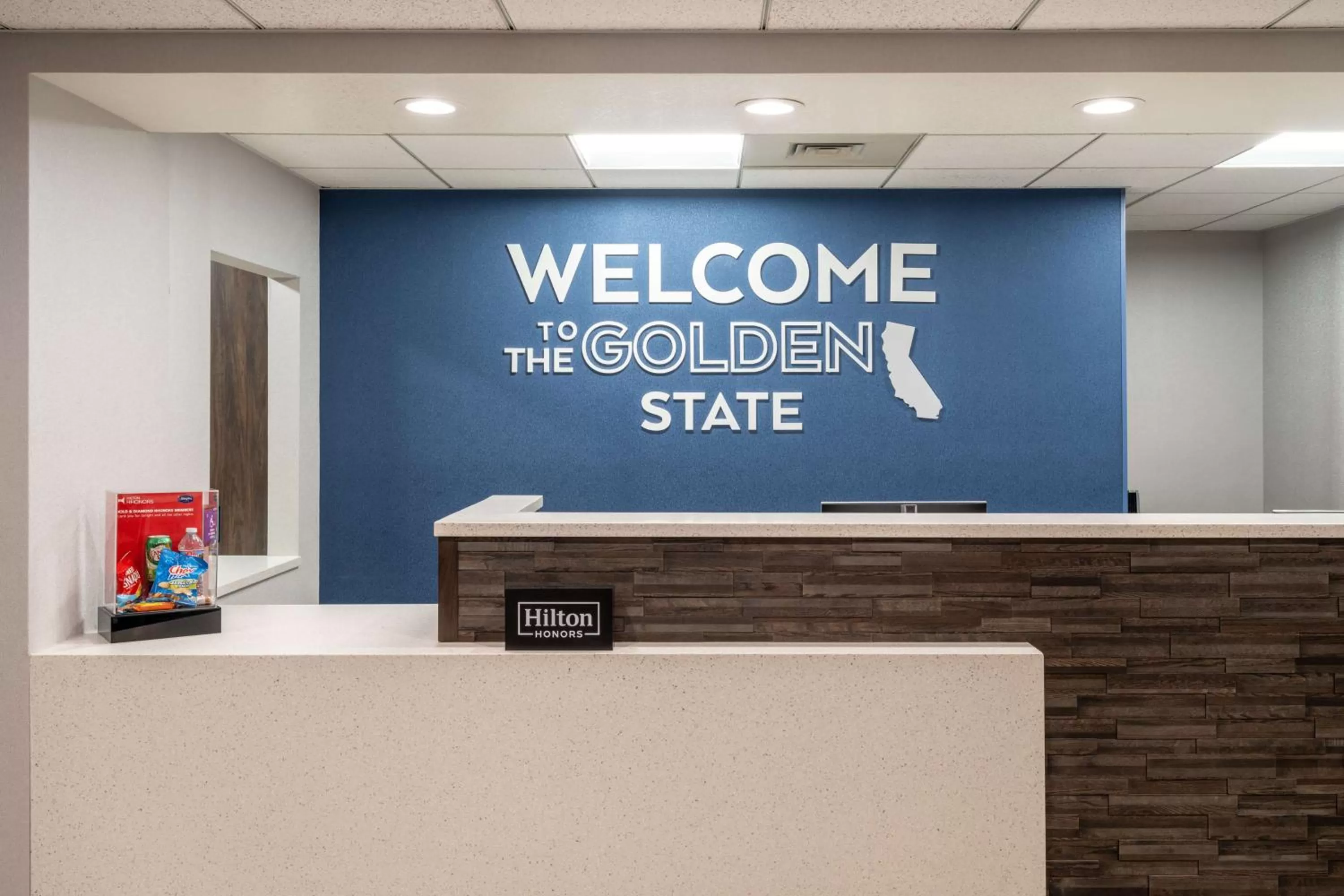 Lobby or reception in Hampton Inn & Suites Agoura Hills