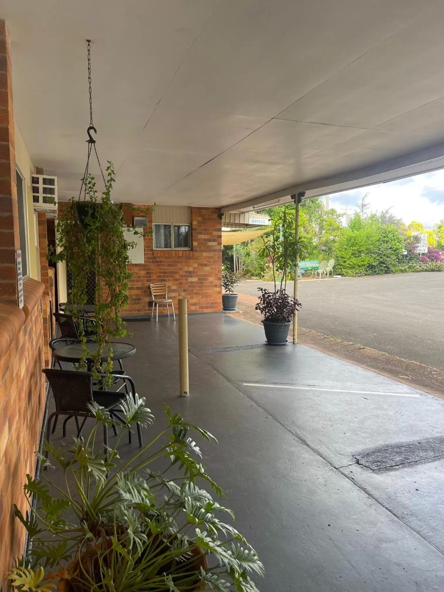 Property building in Avocado Motor Inn