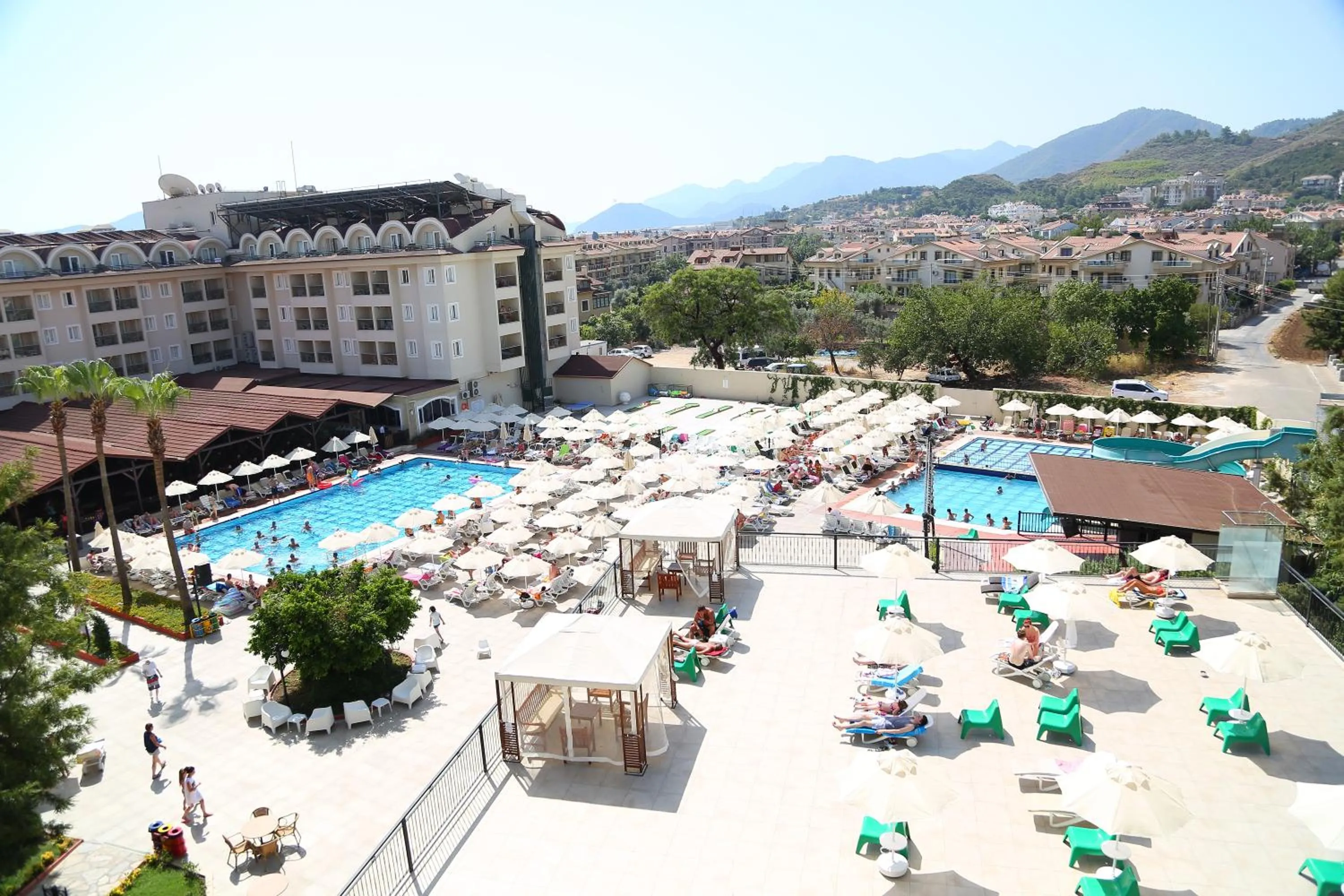 Day in Julian Club Hotel