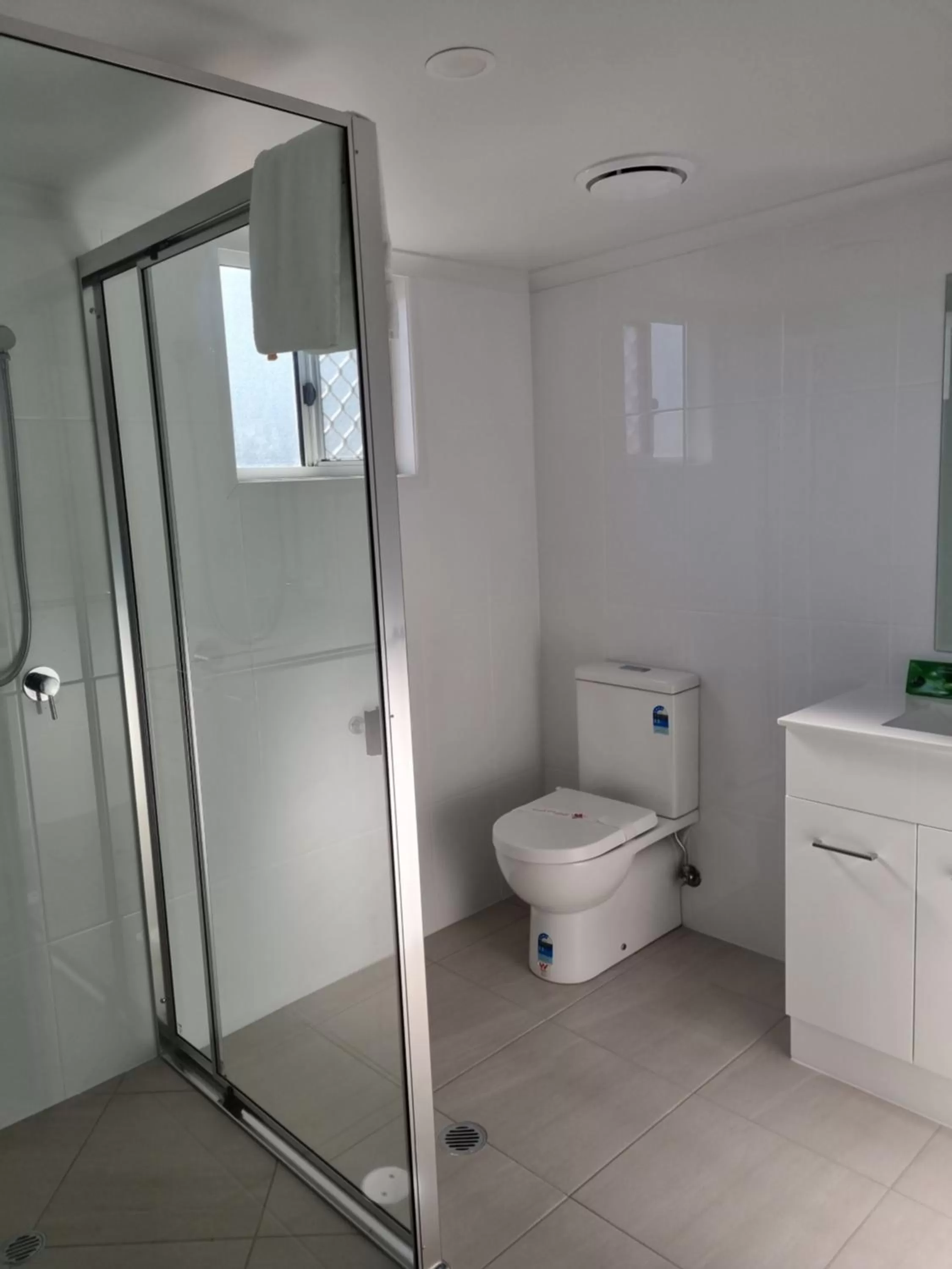Shower in Rockhampton Serviced Apartments