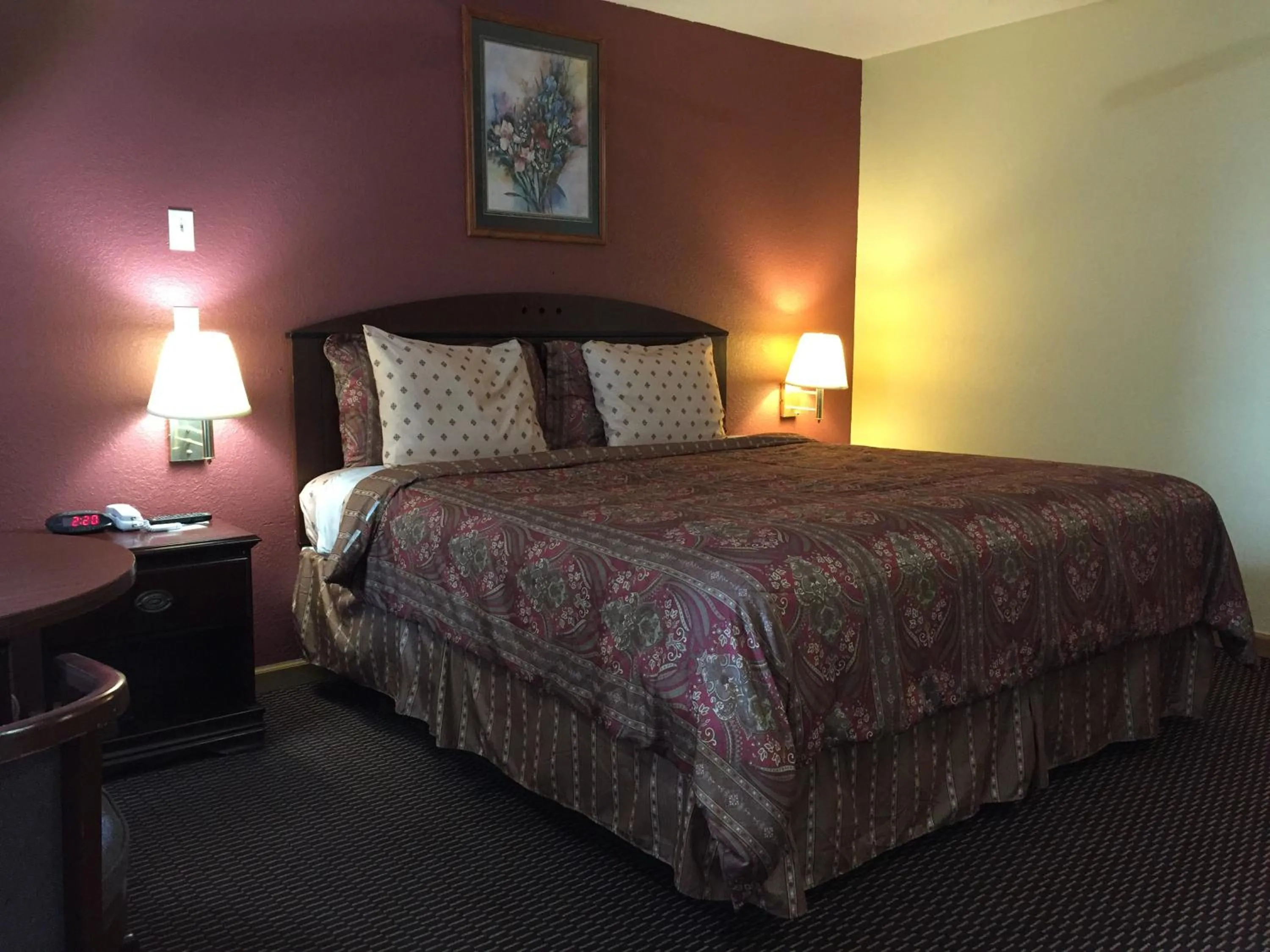 Bed in First Western Inn - Fairmont City
