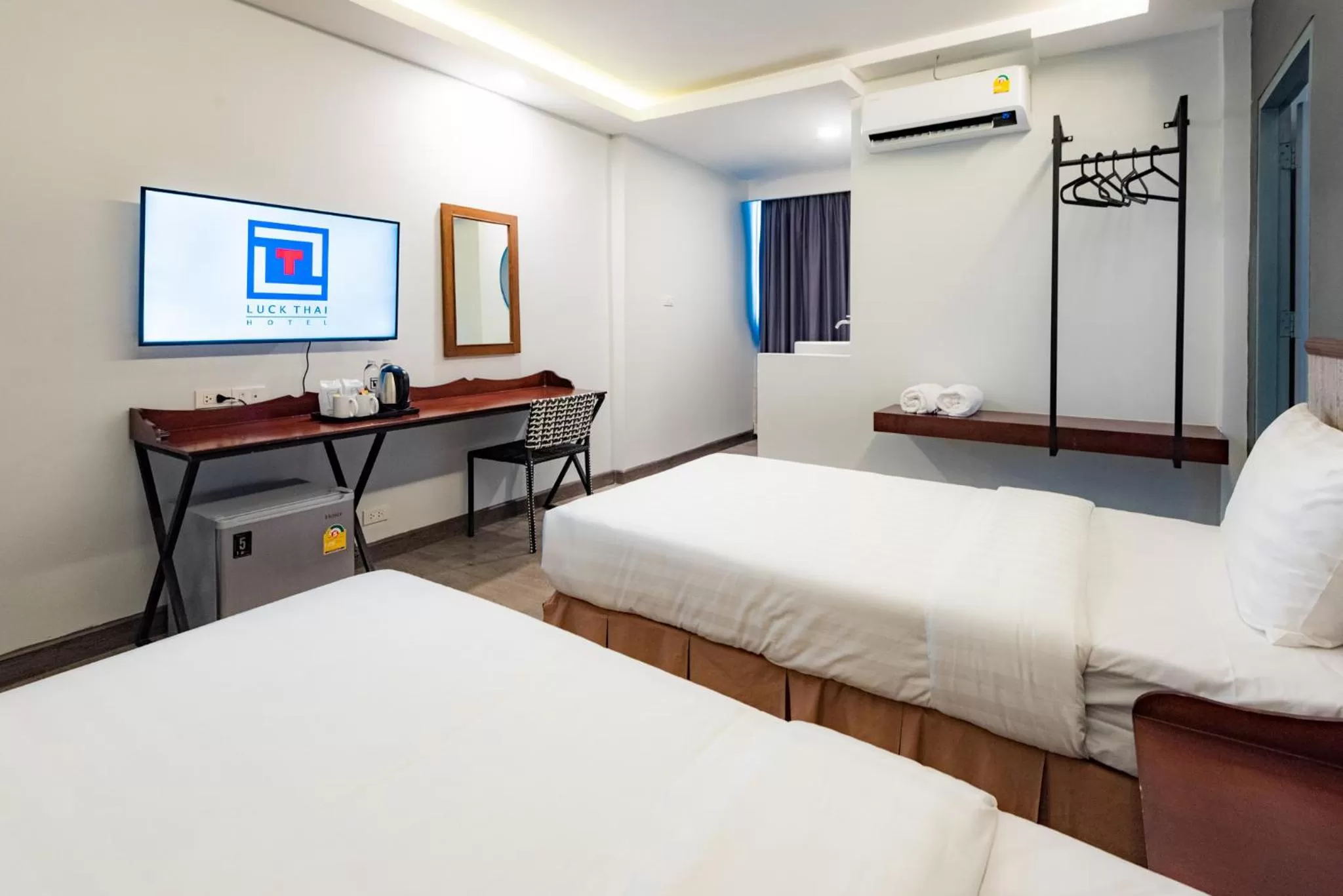 Bedroom, Bed in Luck Thai Hotel