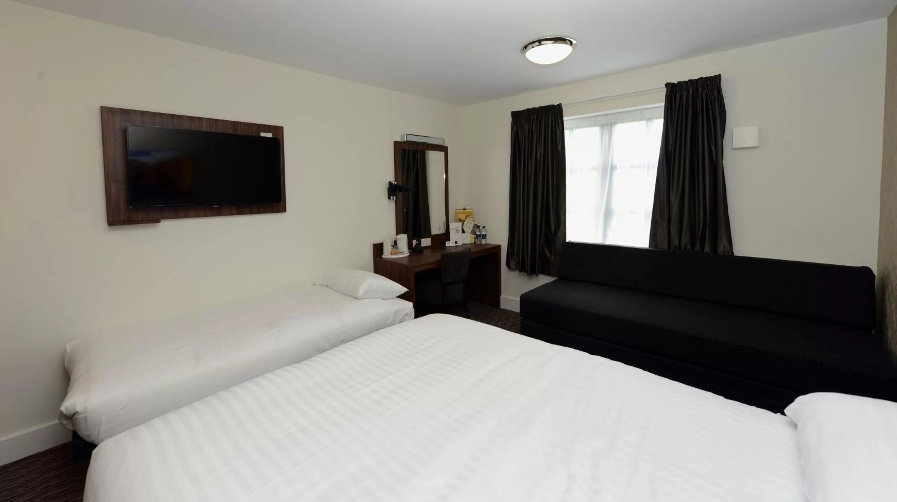 Family, Bed in Willows, Blackburn by Marston's Inn