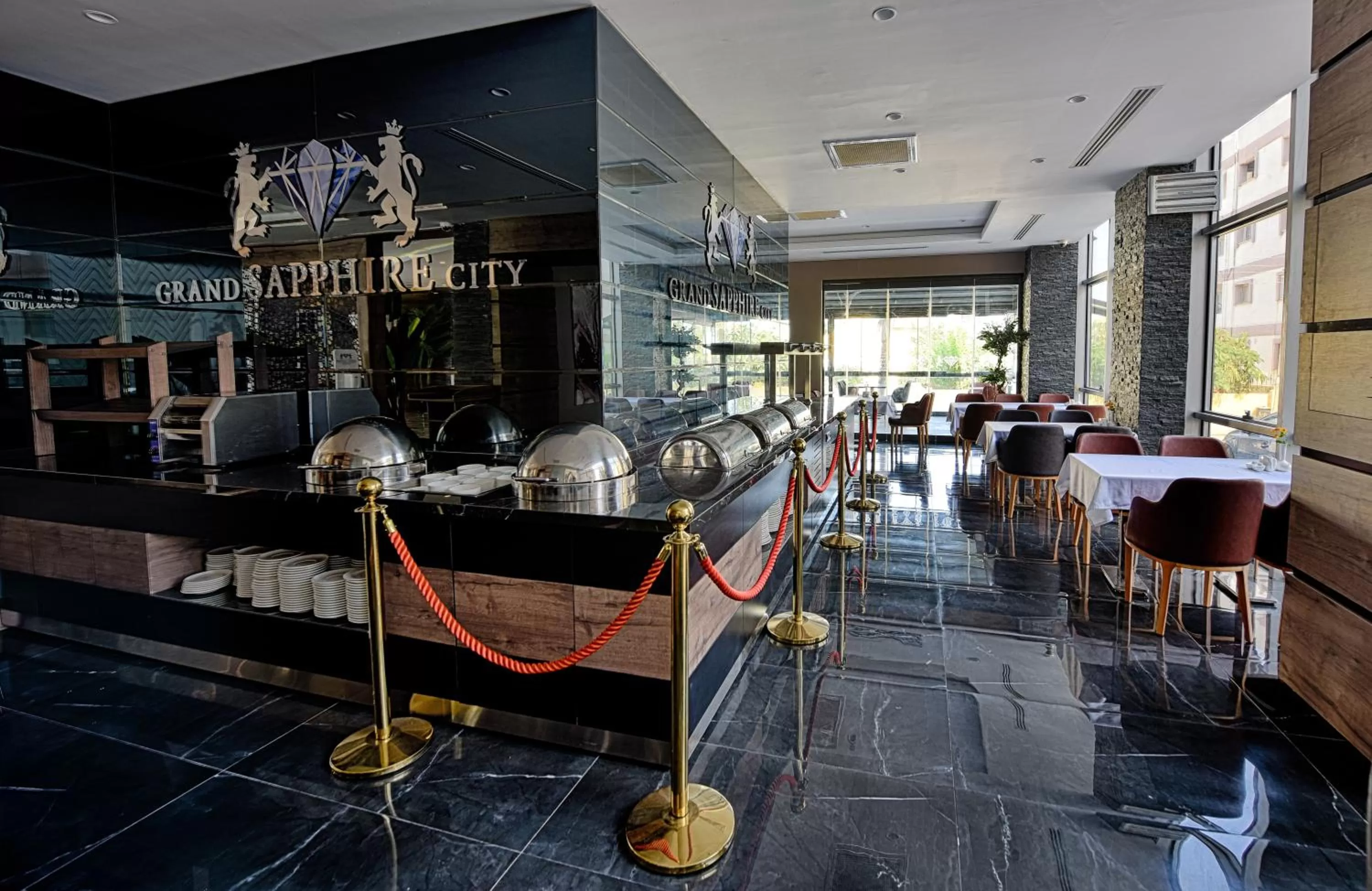 Restaurant/places to eat in Grand Sapphire City Hotel