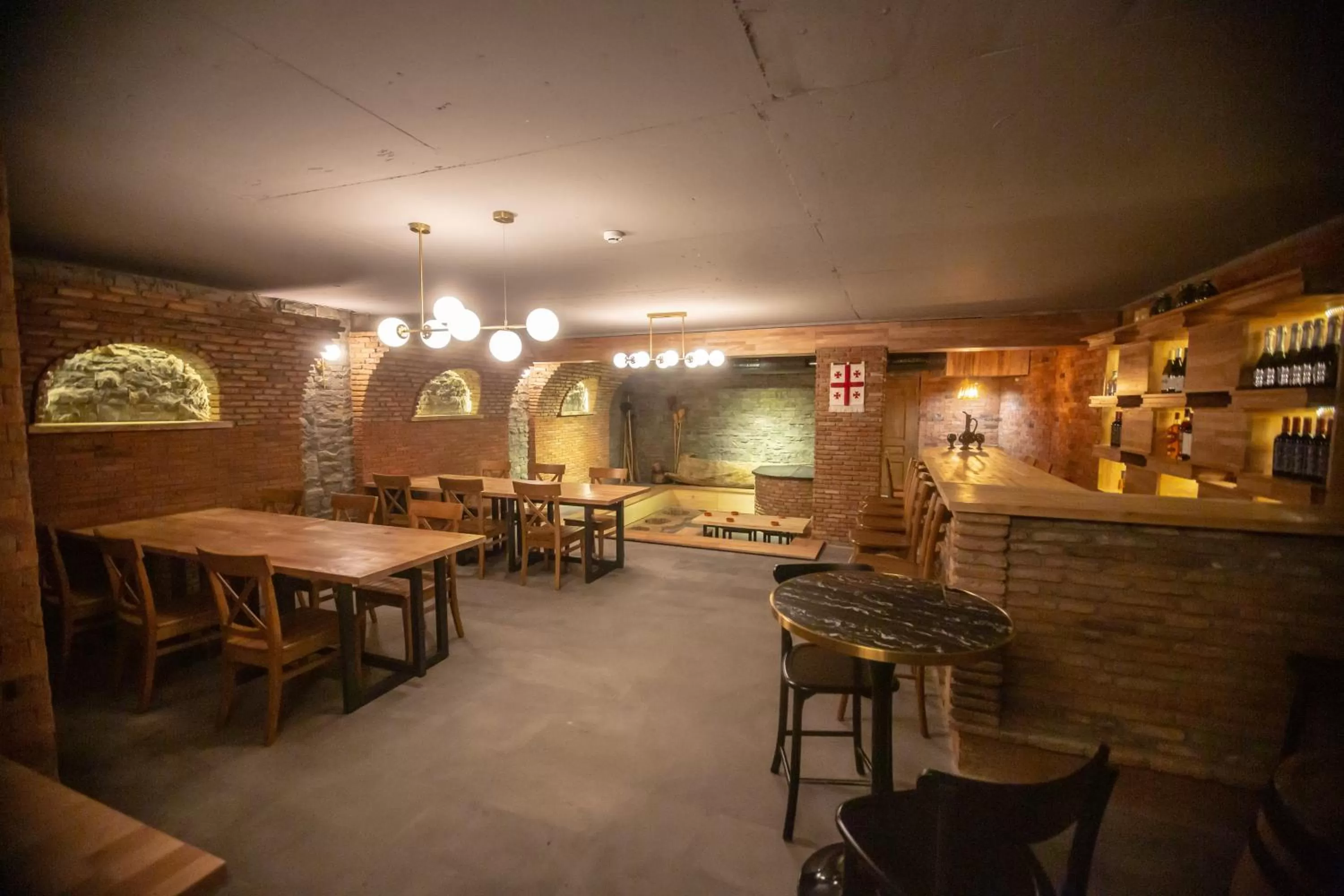 Restaurant/Places to Eat in Hotel Banovani