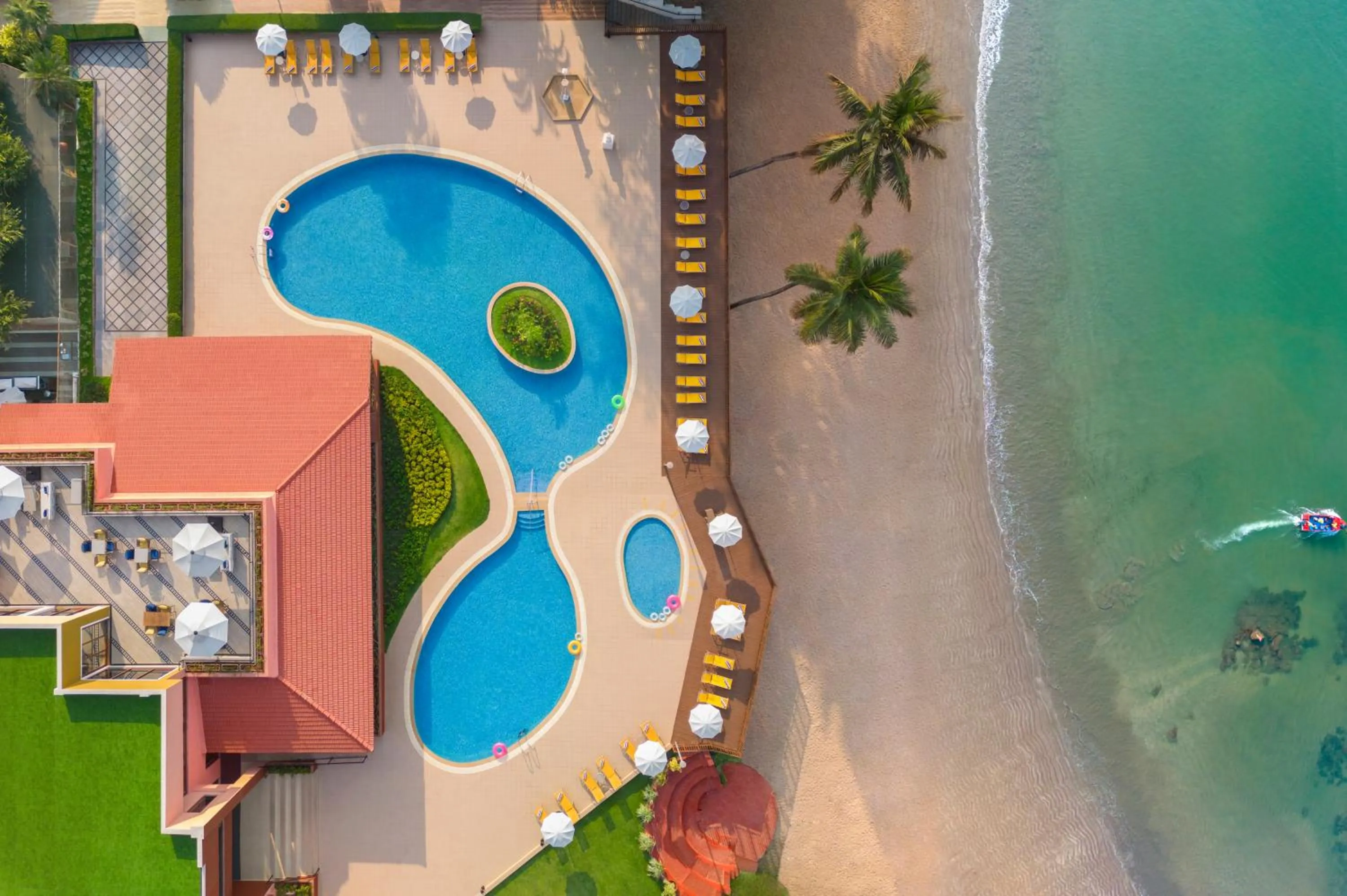 Swimming pool in Taj Cidade de Goa Heritage, Goa