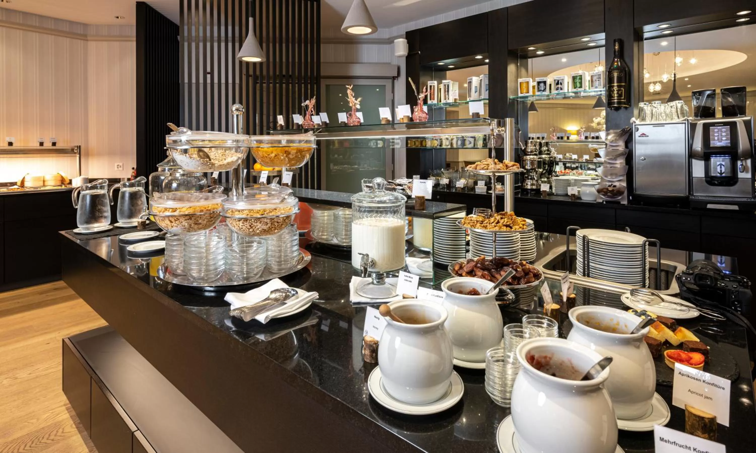 Breakfast in Hotel Monopol Luzern