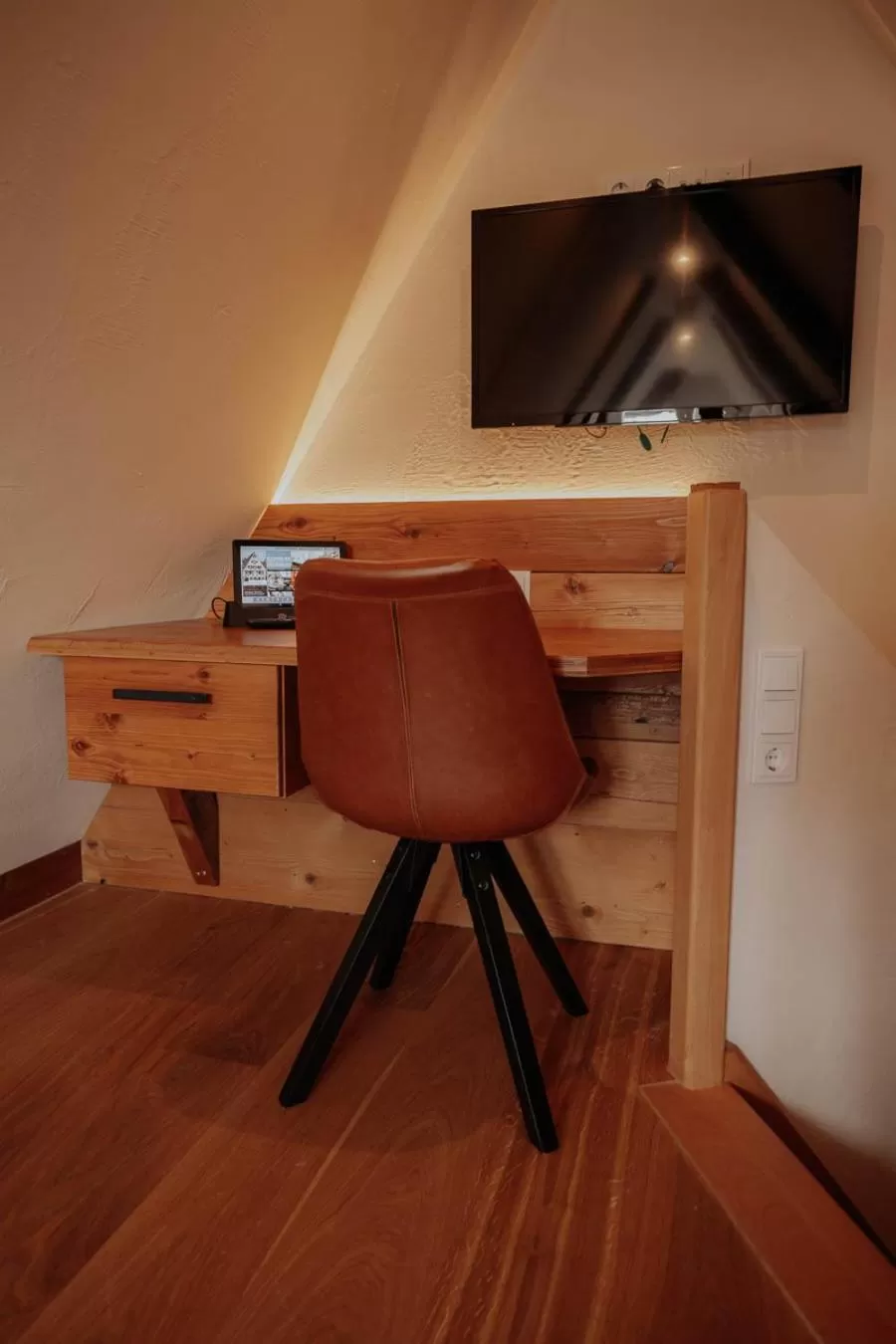 TV and multimedia in Altstadtmittehotel Sonne