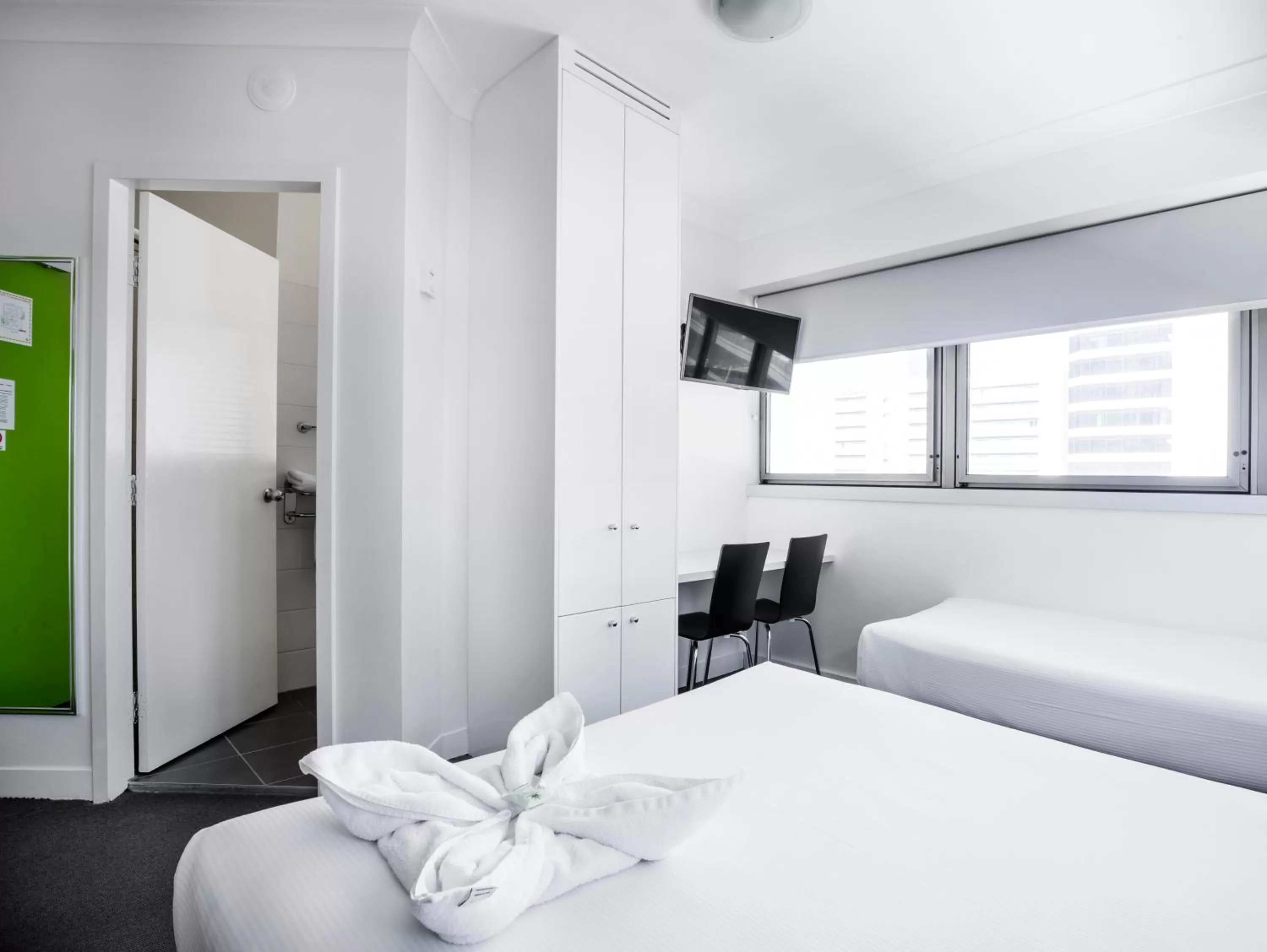 Photo of the whole room, Bed in George Hotel Brisbane, Independent Collection by EVT
