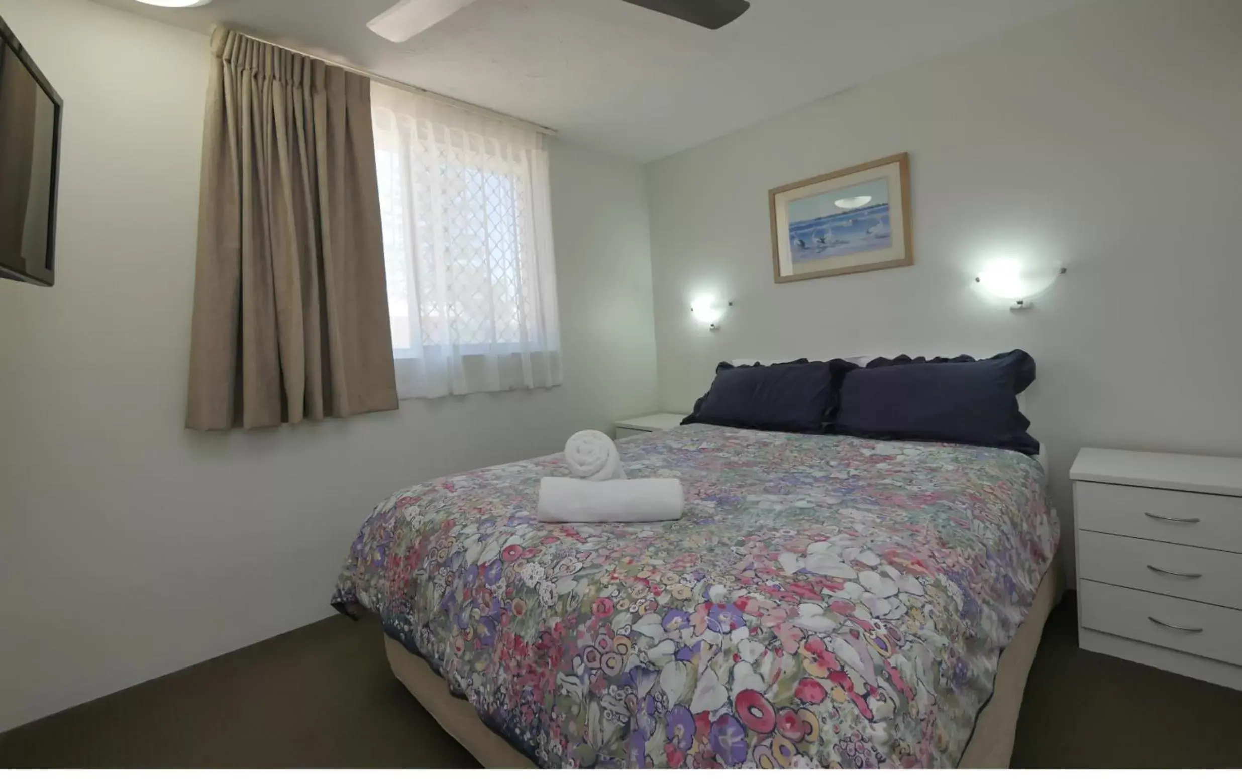 Two-Bedroom Apartment with Ocean View in Merrima Court Holidays Two-Bedroom Apartment with Ocean View in Merrima Court Holidays