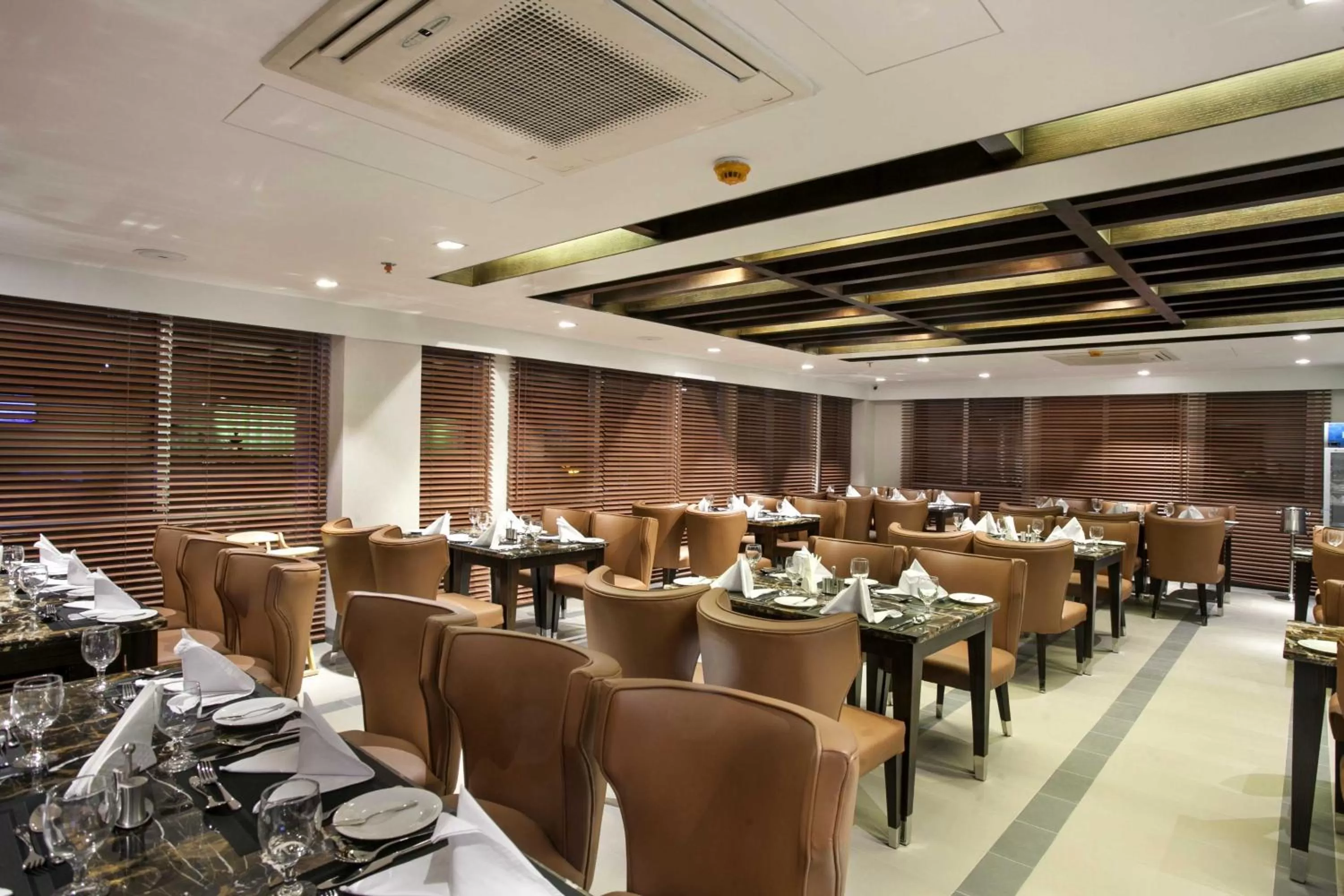 Restaurant/places to eat in Platinum Grand