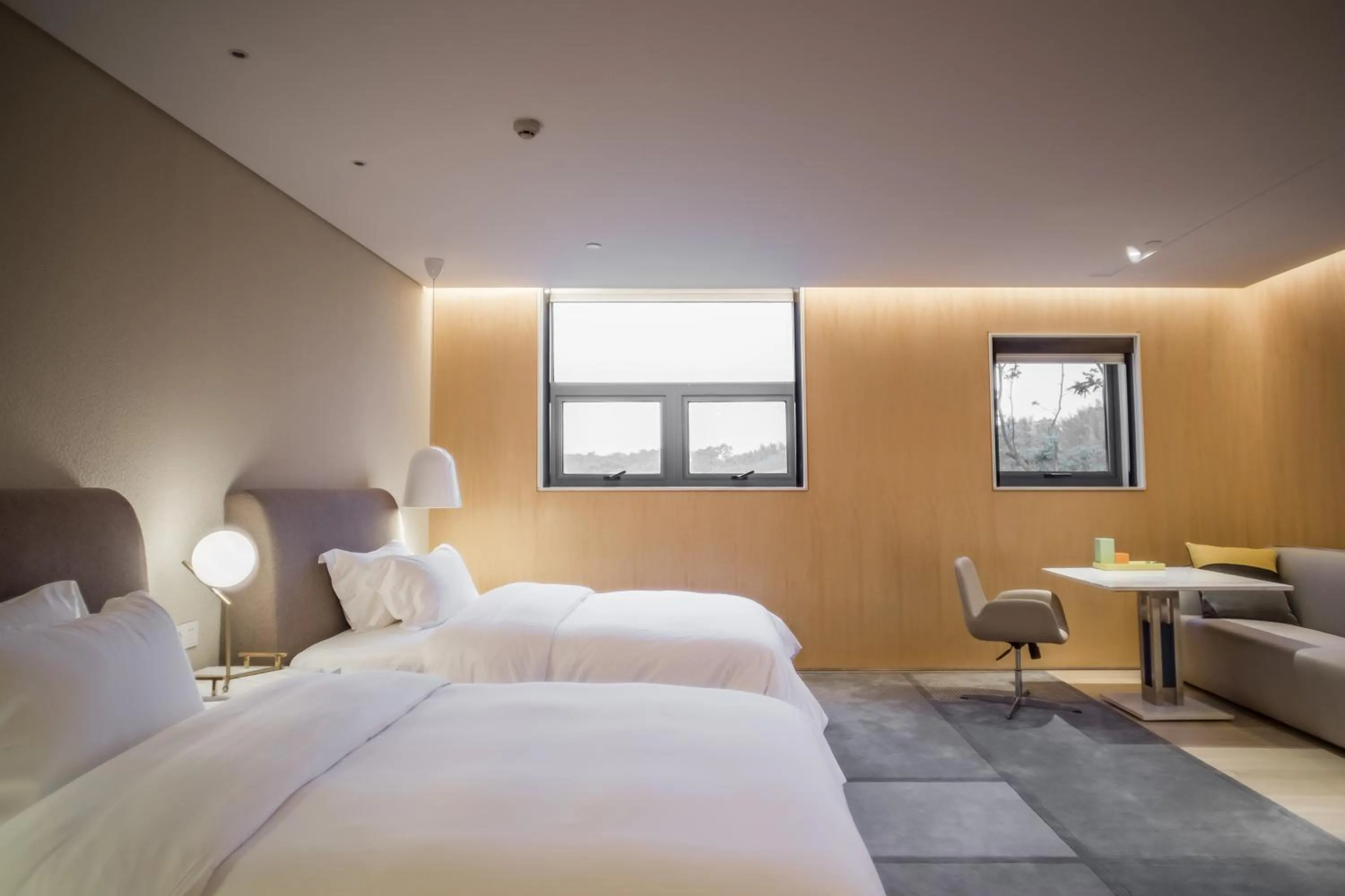 Bed in The Sifang Hotel Nanjing, Autograph Collection