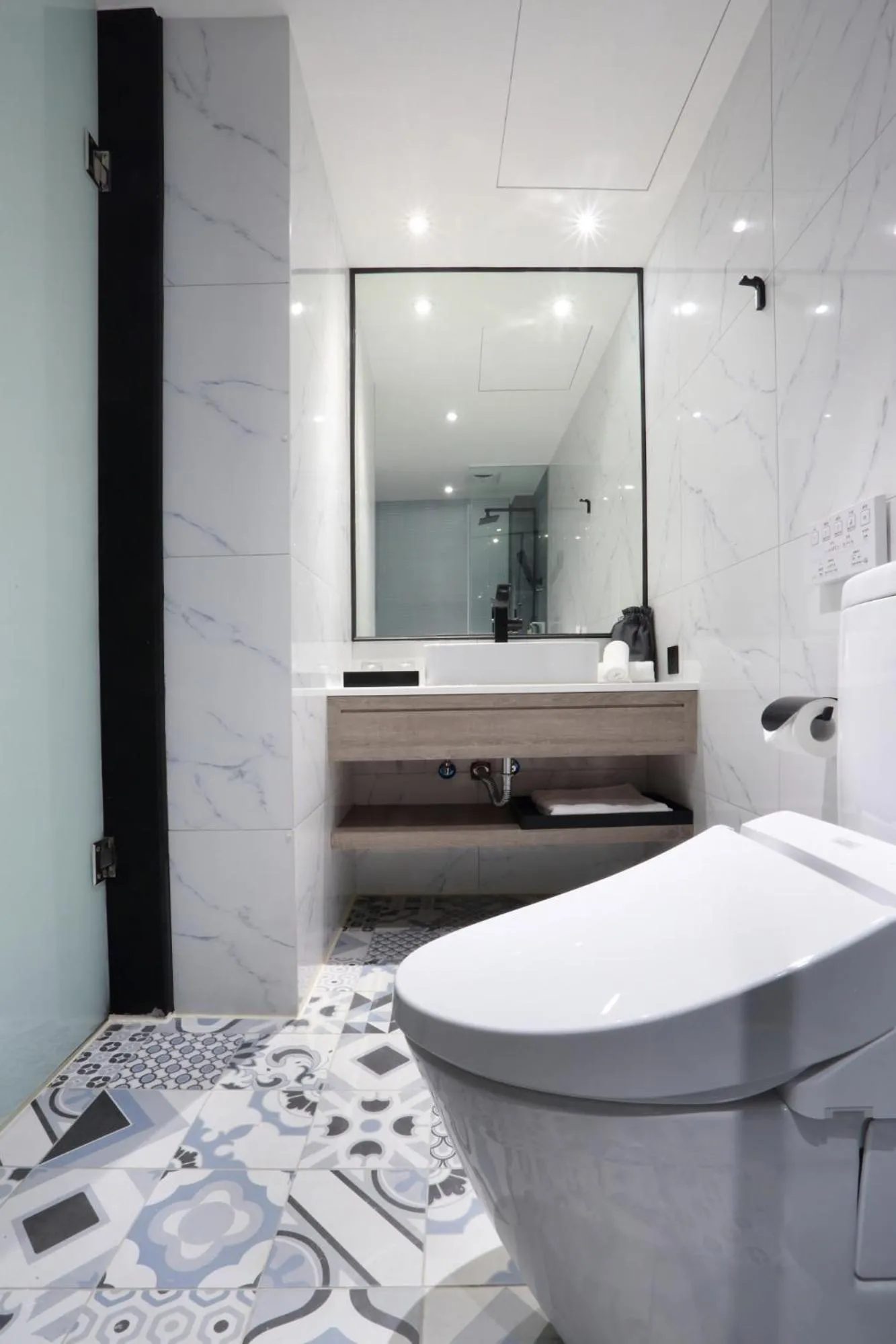 Bathroom in KEEBE Hotel