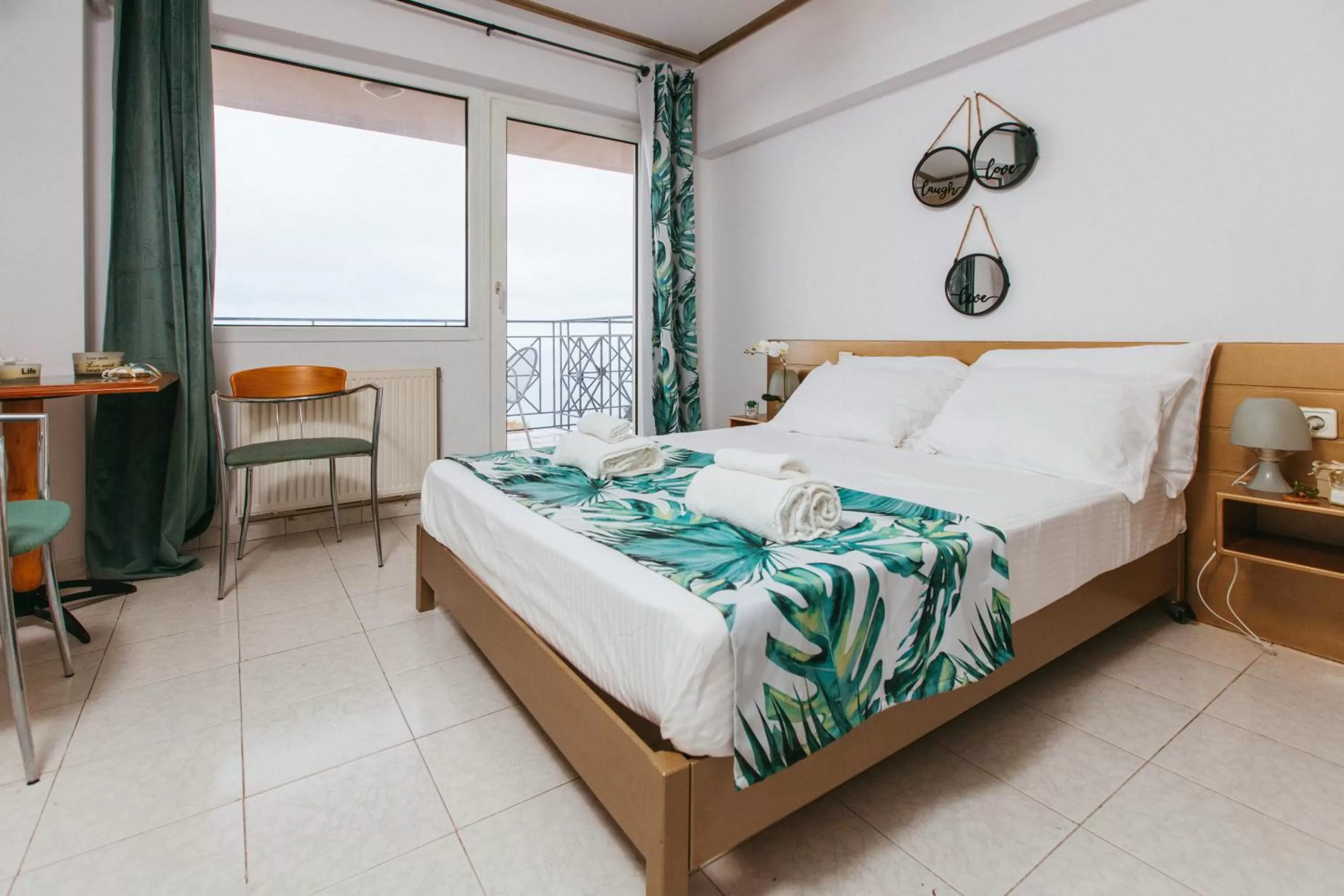 Bed in Hotel Christina - Happy Days