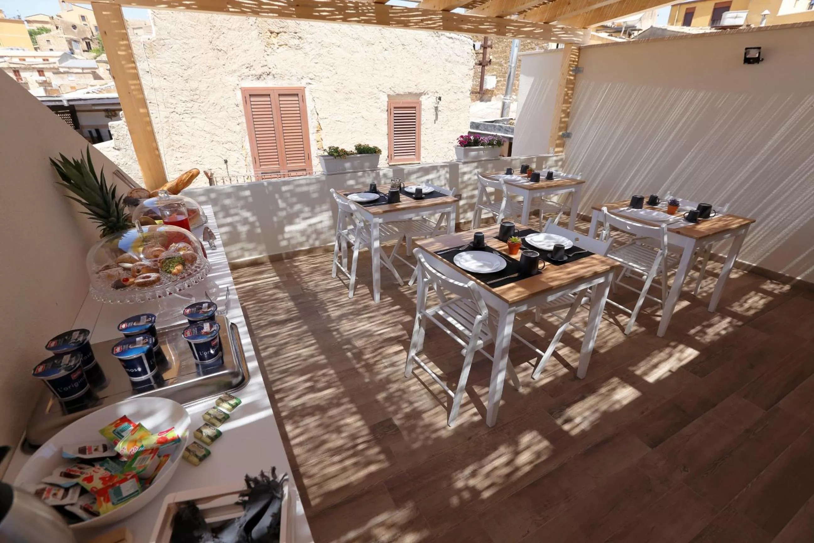 Restaurant/places to eat in Agrigentumbreakfast