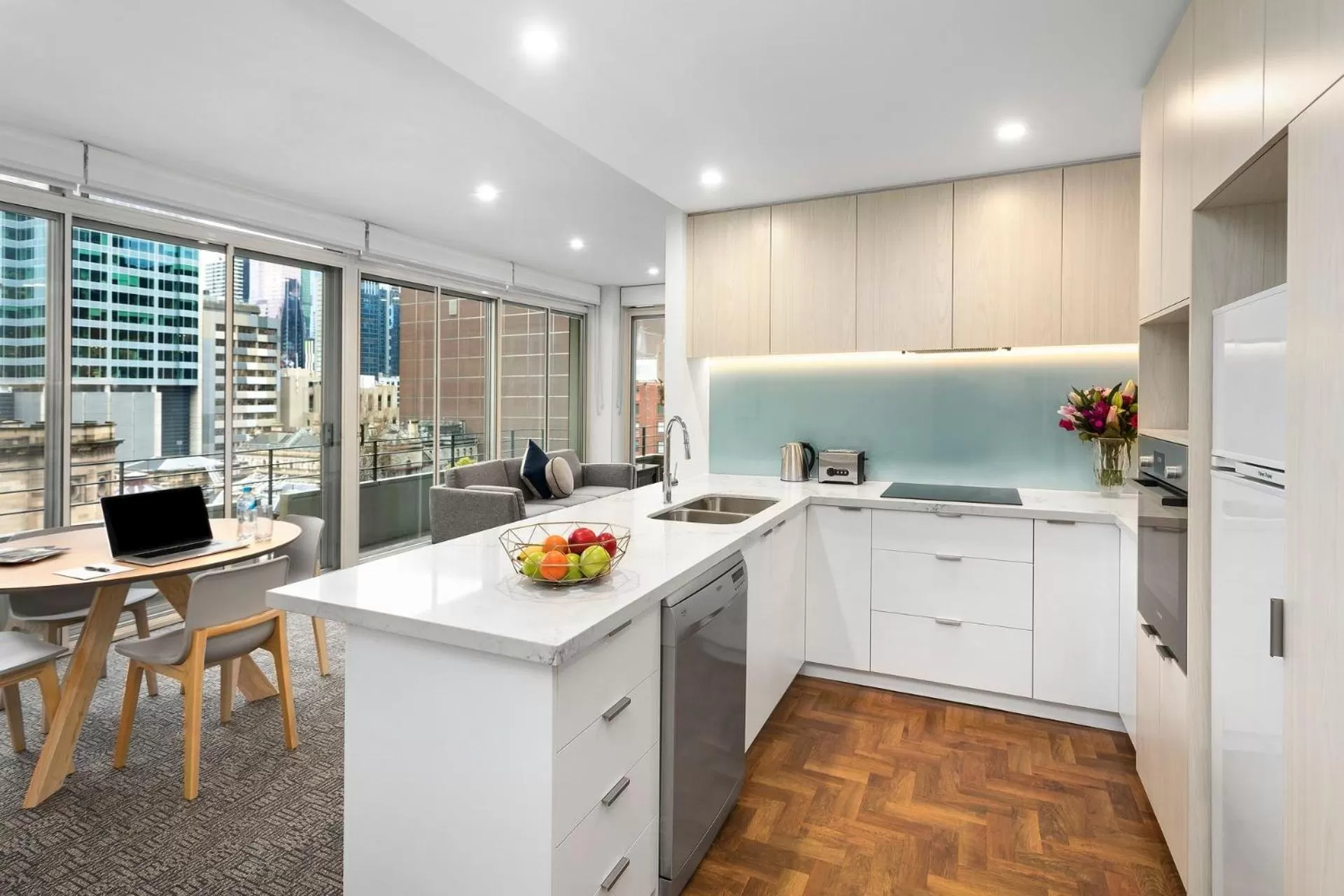 Kitchen or kitchenette in Quest on William