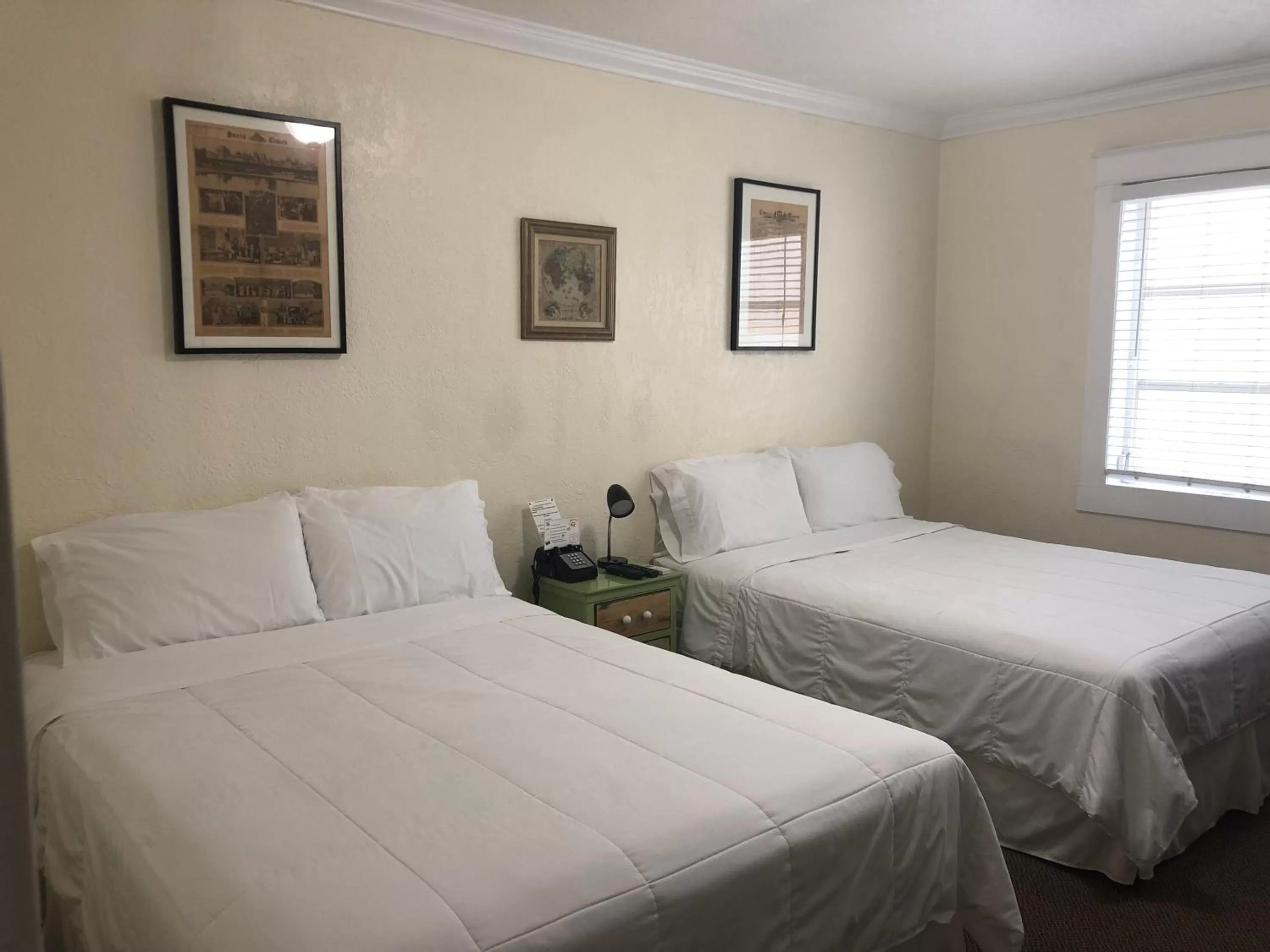 Double Room with Private Bathroom in Hotel Ponce de Leon