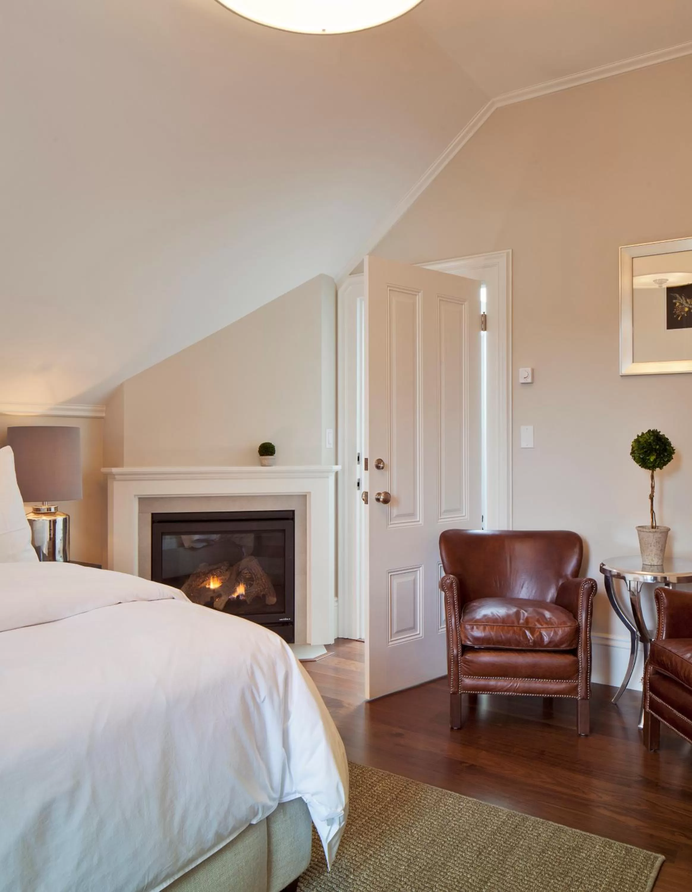 Other, Bed in Inns of Mendocino