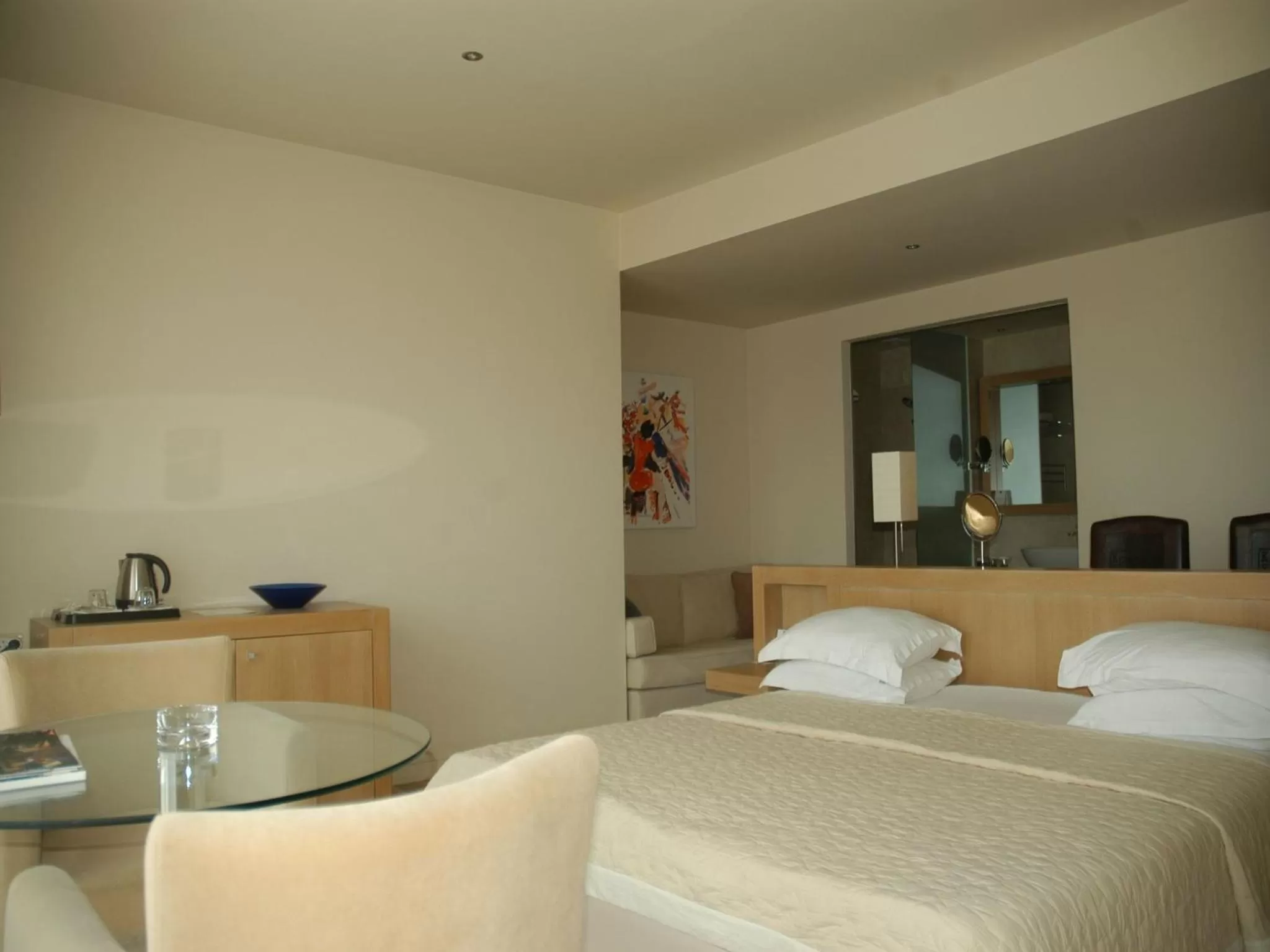 Photo of the whole room, Bed in Lvzz Hotel