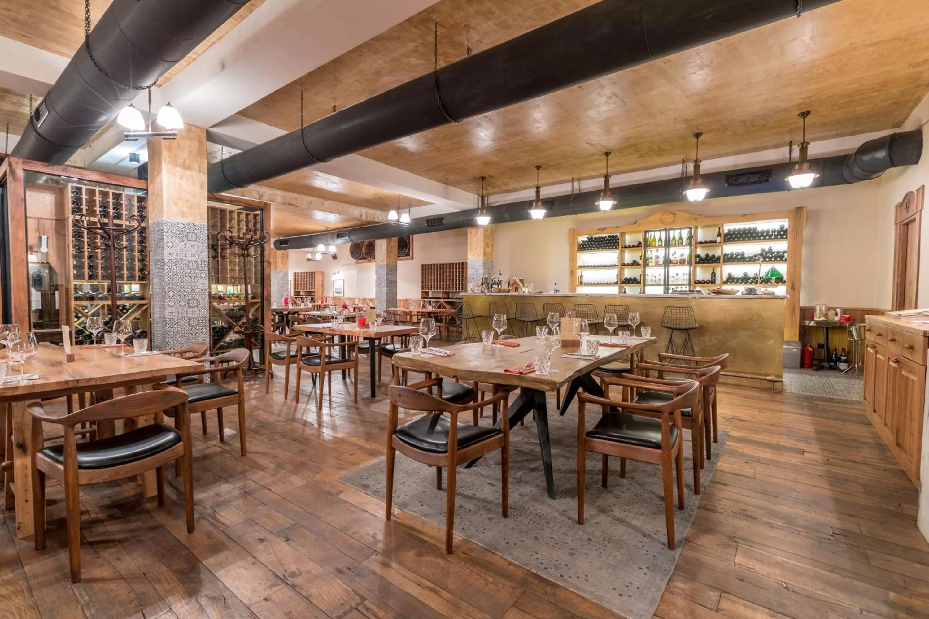 Restaurant/places to eat in Museum Hotel