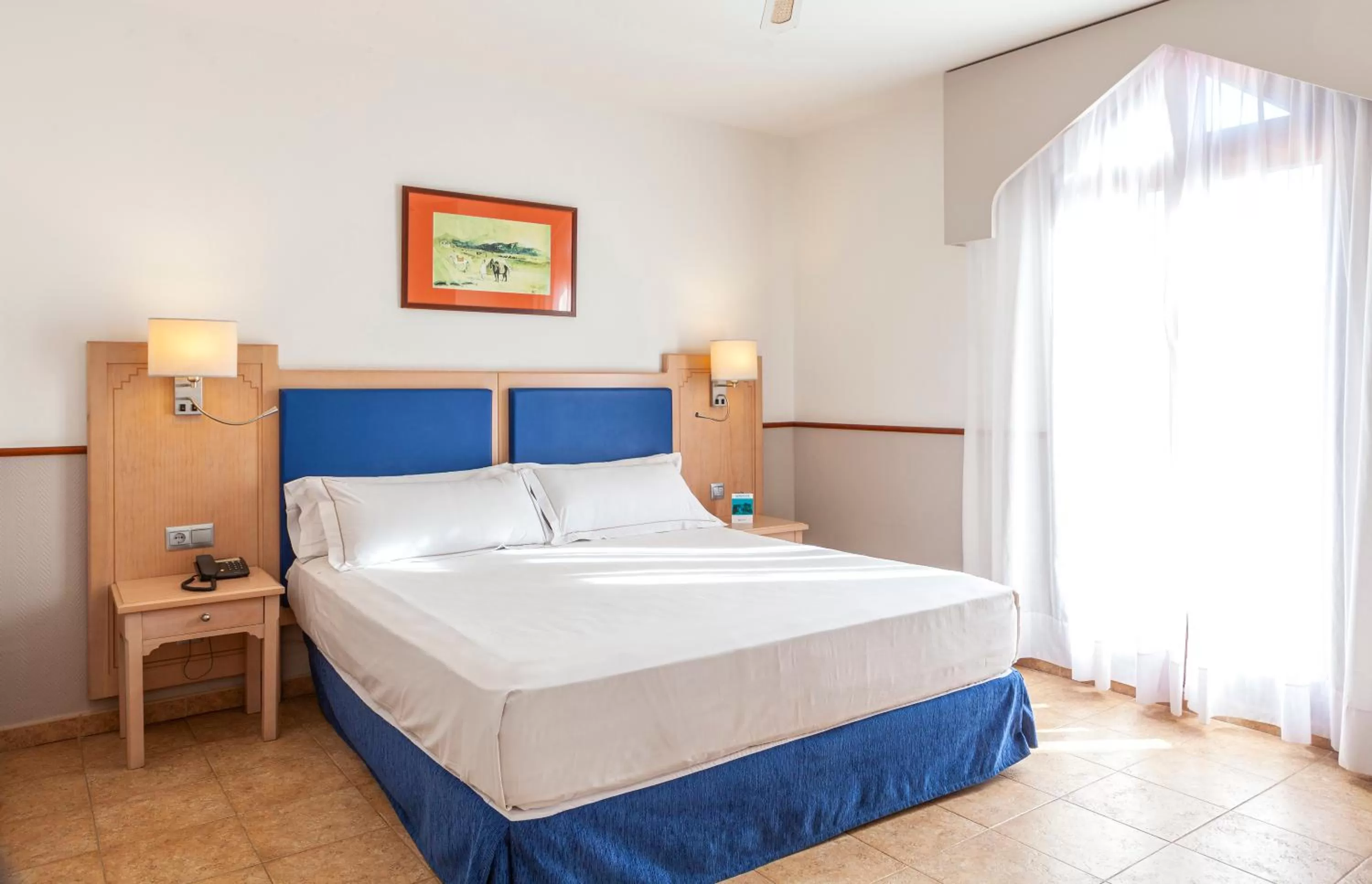 Photo of the whole room, Bed in Playacanela