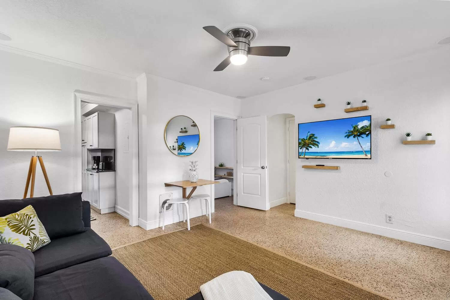 Living room in Alani Bay Villas