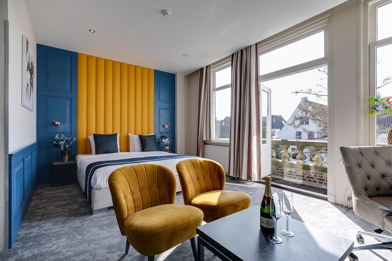 Photo of the whole room, Bed in Hotel Royal Bridges