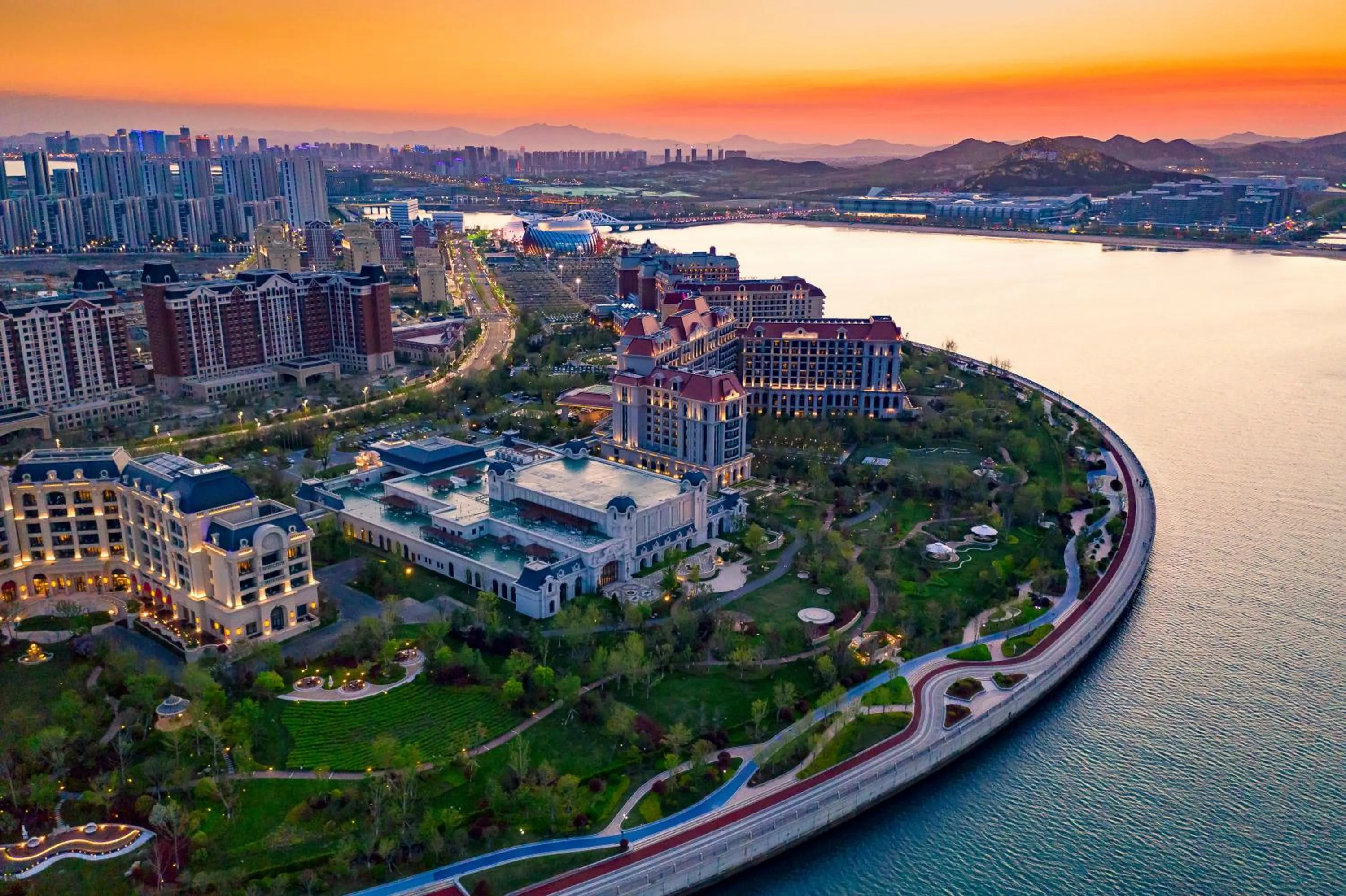 Sea view in Doubletree By Hilton Qingdao Oriental Movie Metropolis