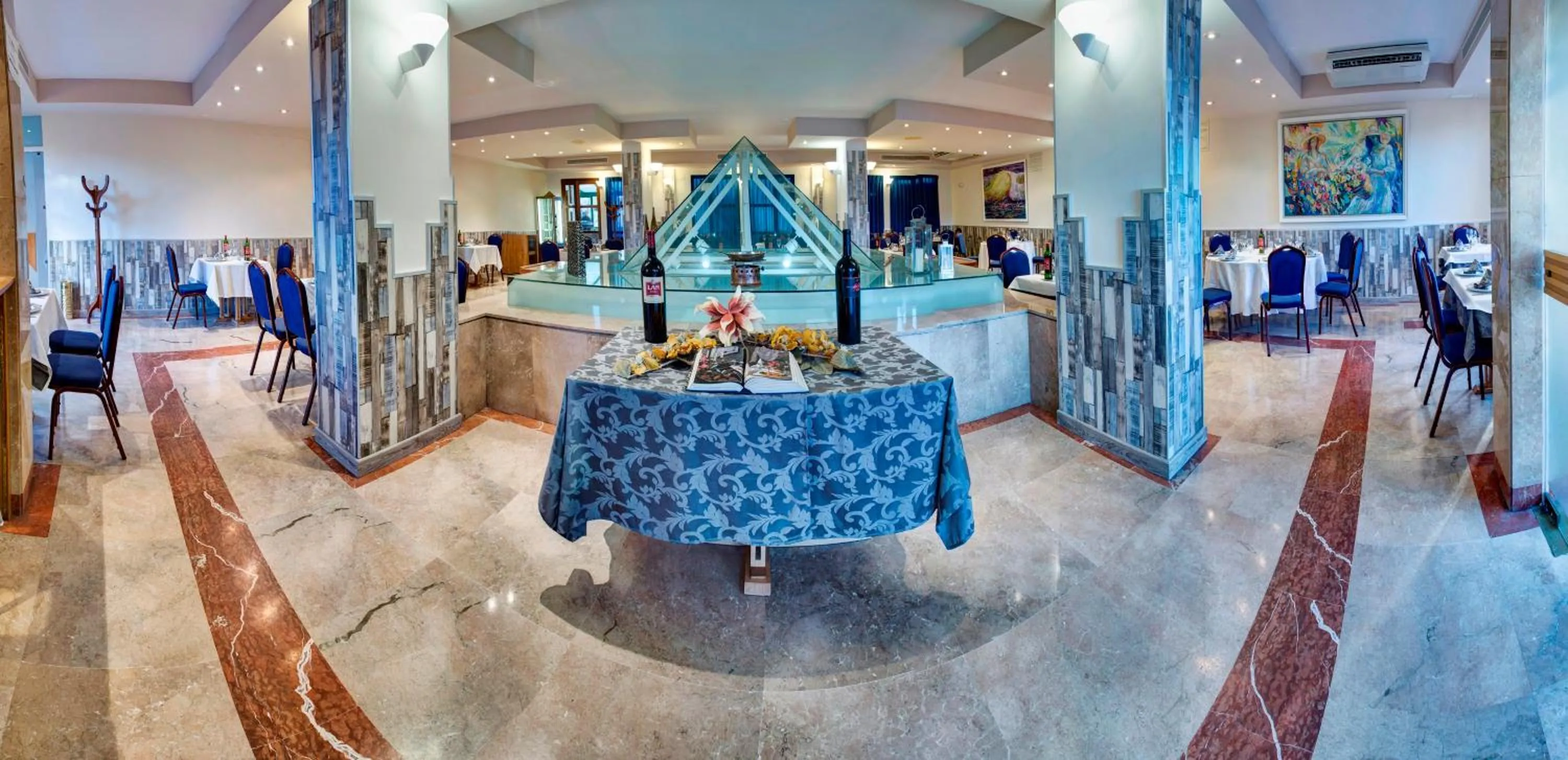 Restaurant/places to eat in Hotel Spa Rio Ucero