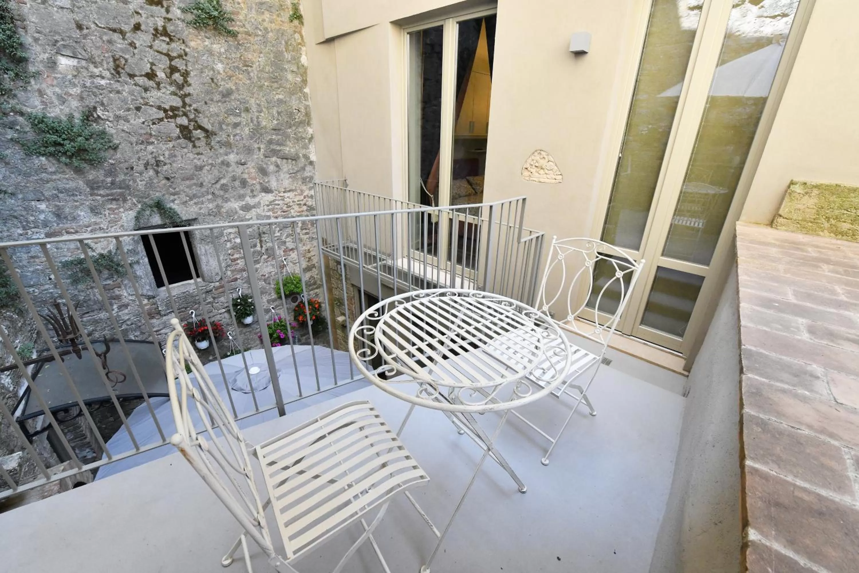 Patio, Balcony/Terrace in Palazzo degli Stemmi