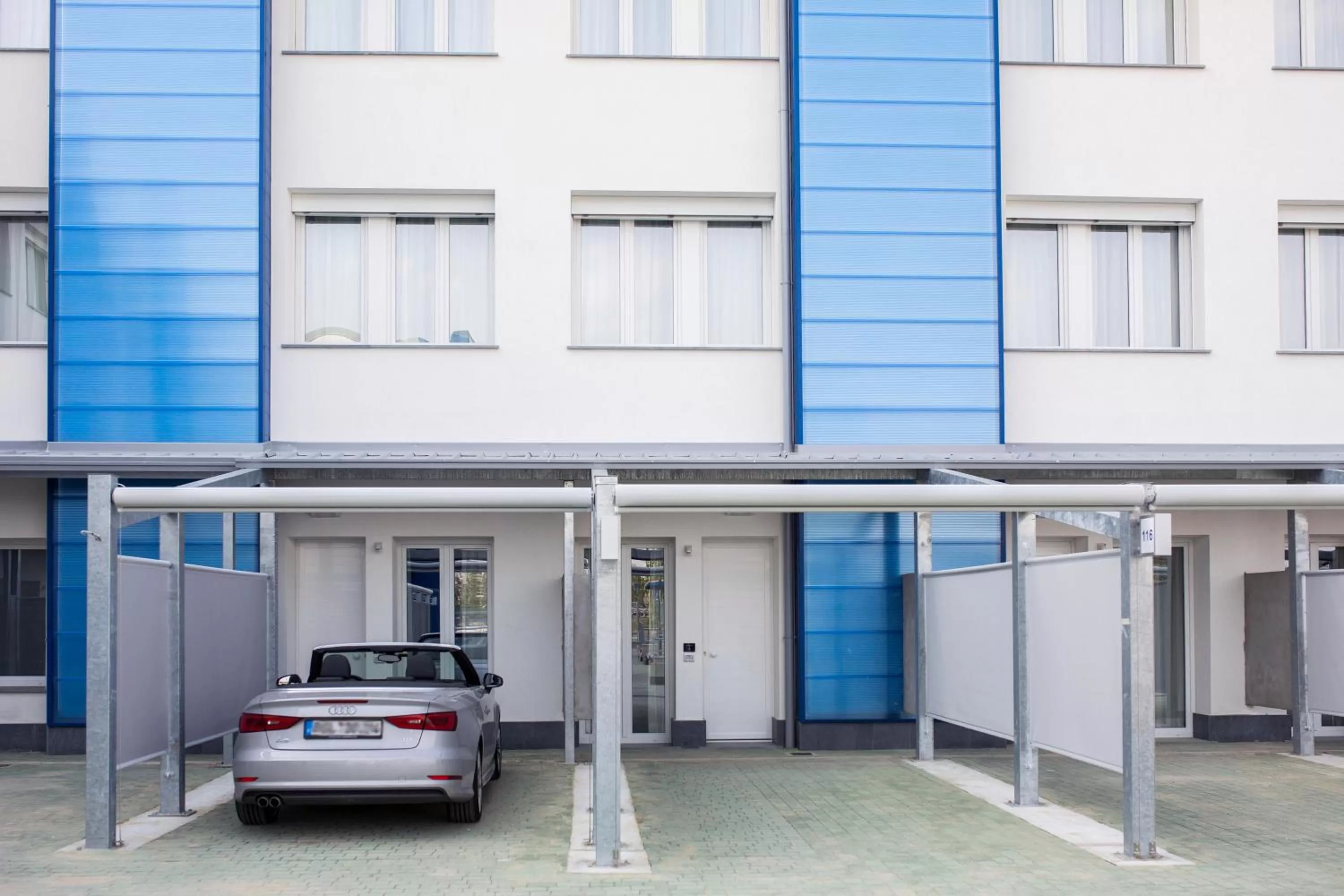 Parking in Diamante MHotel