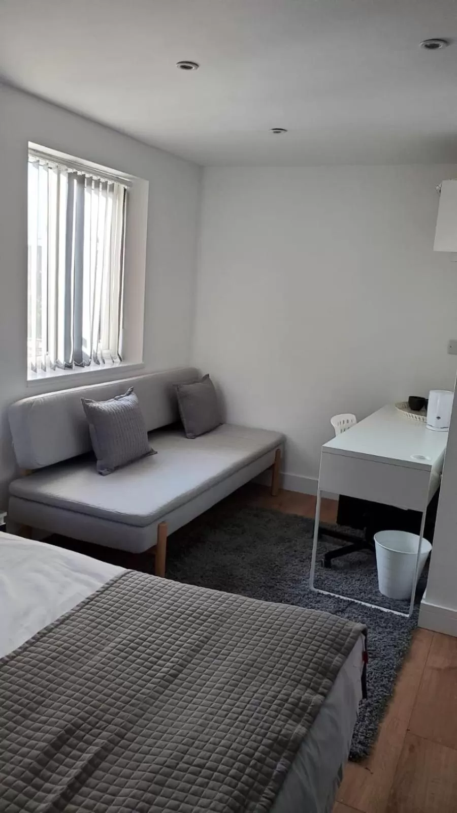 Decorative detail, Bed in Bell Gate House