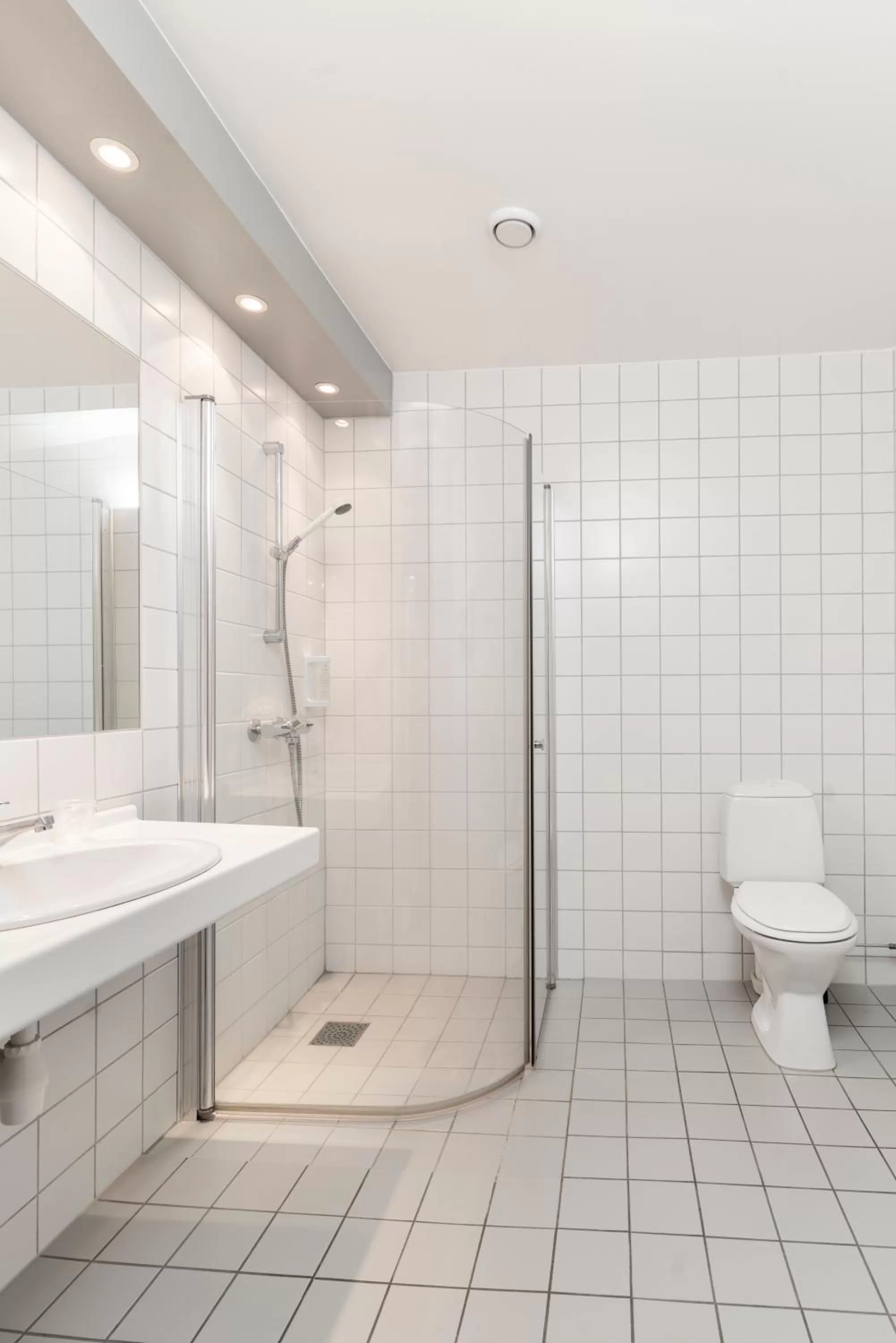 Bathroom in Thorbjørnrud Hotell