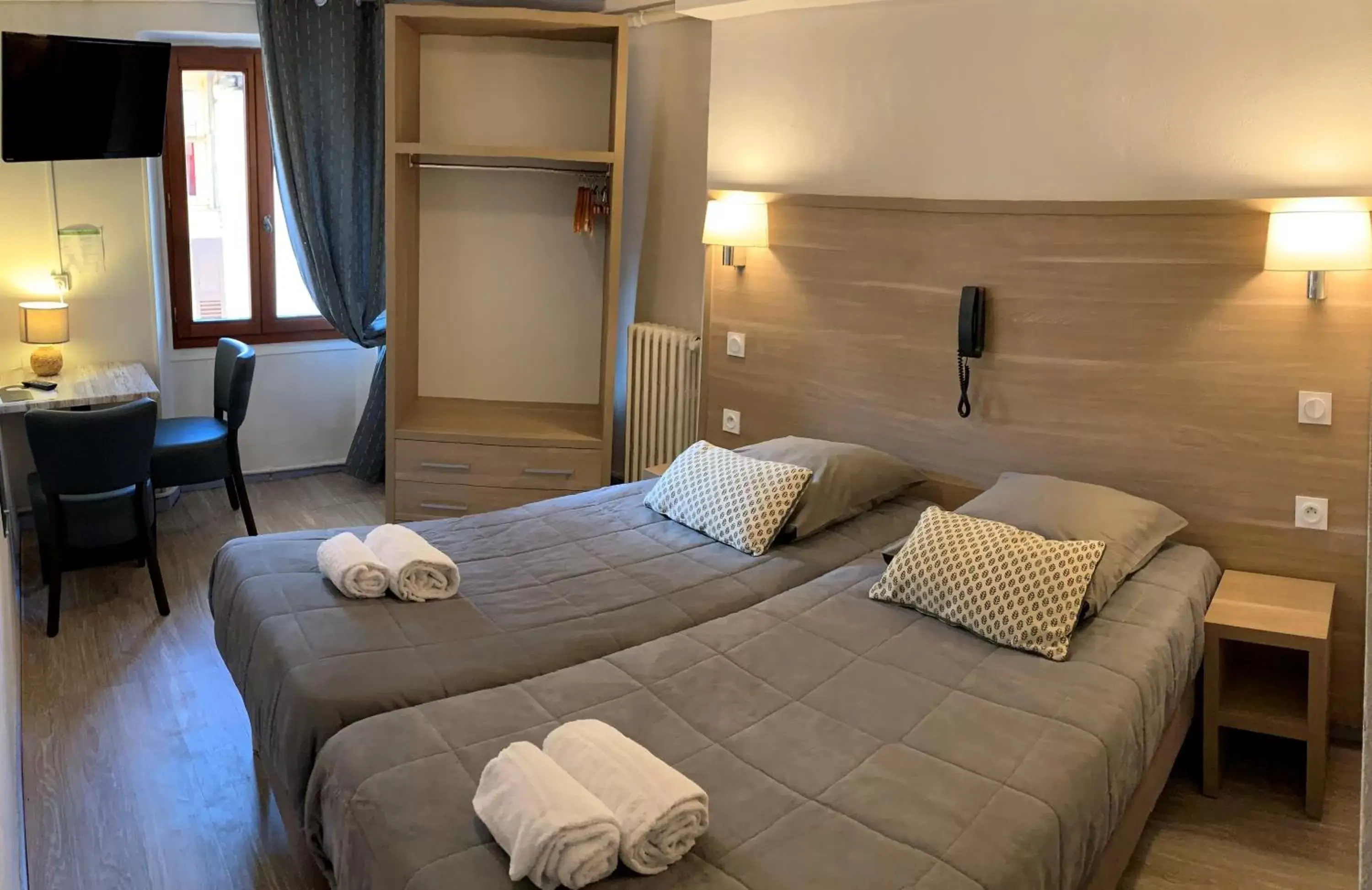 Hôtel Du Cheval Blanc Barcelonnette Hôtel Du Cheval Blanc Barcelonnette