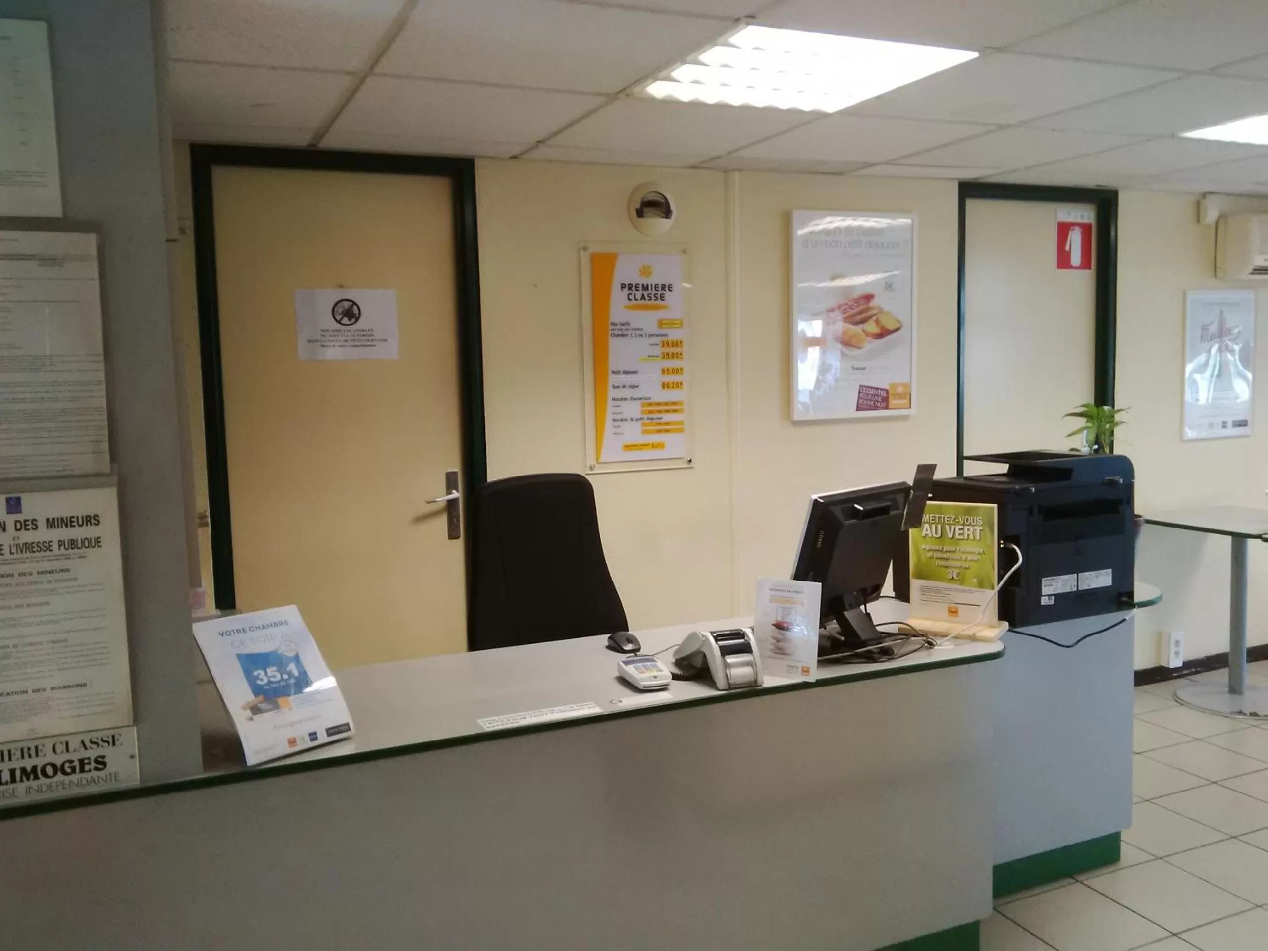 Lobby or reception in Premiere Classe Limoges Nord