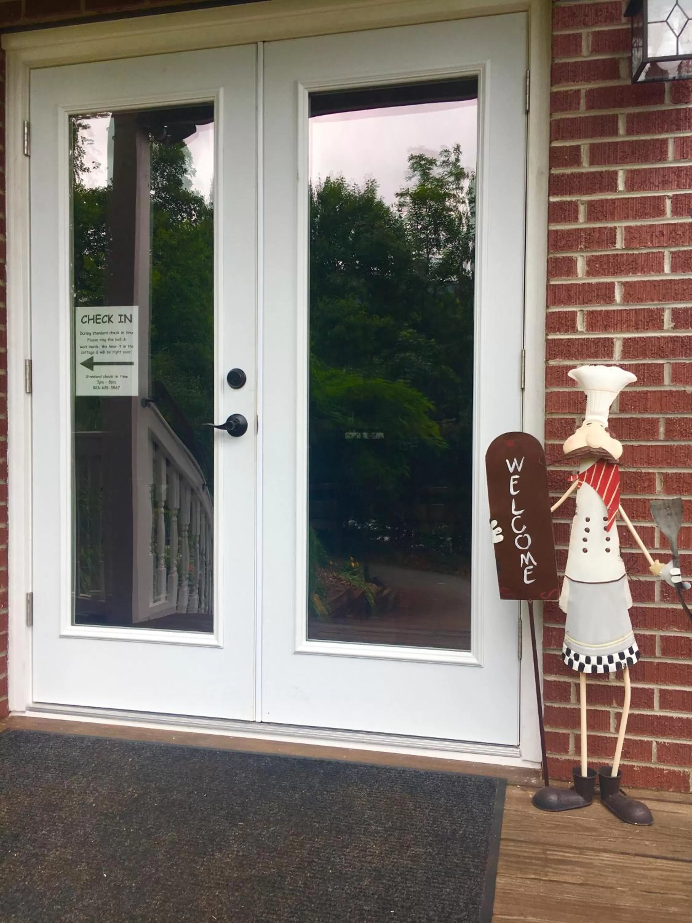 Restaurant/places to eat in Grafton Lodge