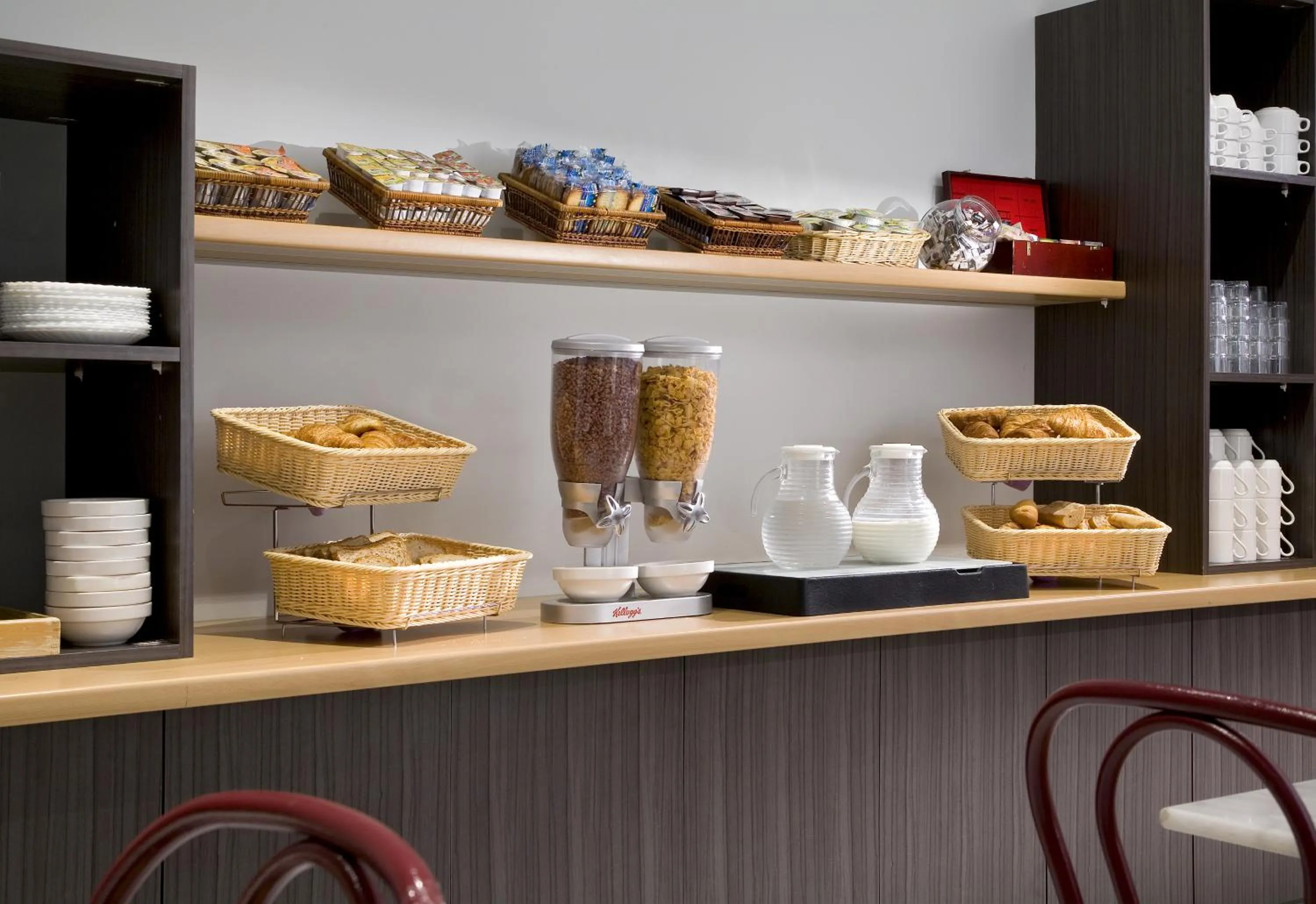 Breakfast in Timhotel Boulogne Rives de Seine