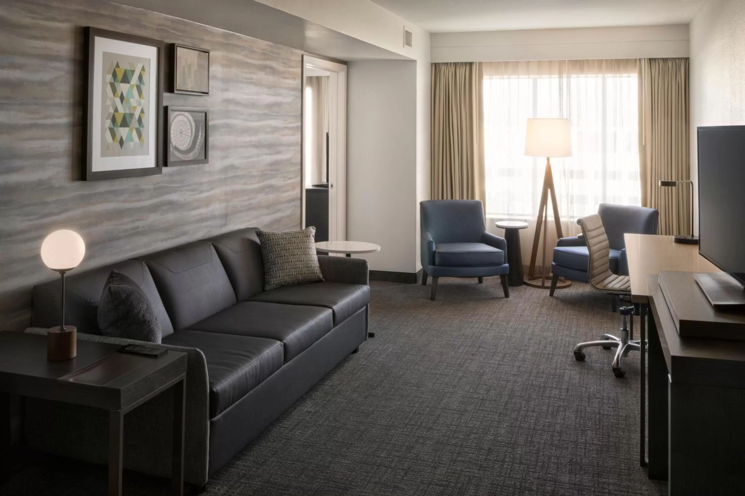 Living room in Residence Inn by Marriott Sacramento Downtown at Capitol Park