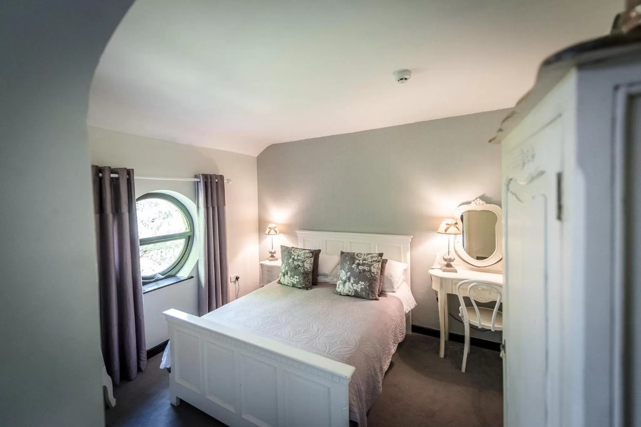 Bed in Rosehill House Hotel