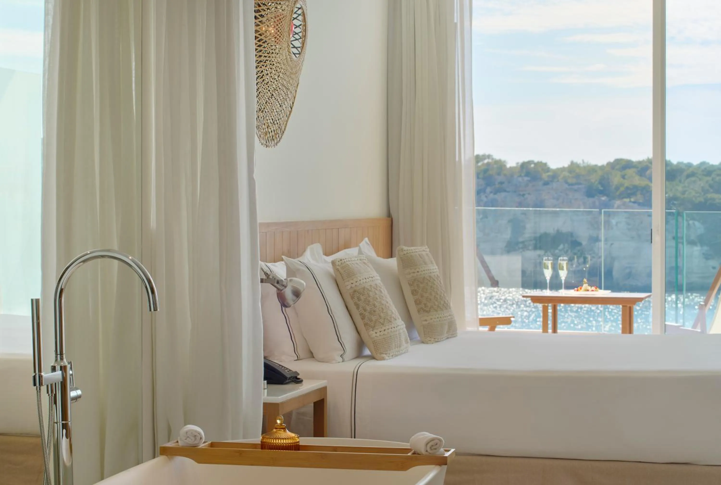 Bedroom, Bed in Meliá Cala Galdana