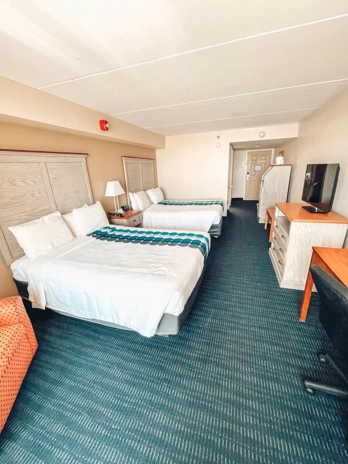  Two Queen Non Ocean View in Golden Sands Carolina Beach Oceanfront, Tapestry by Hilton