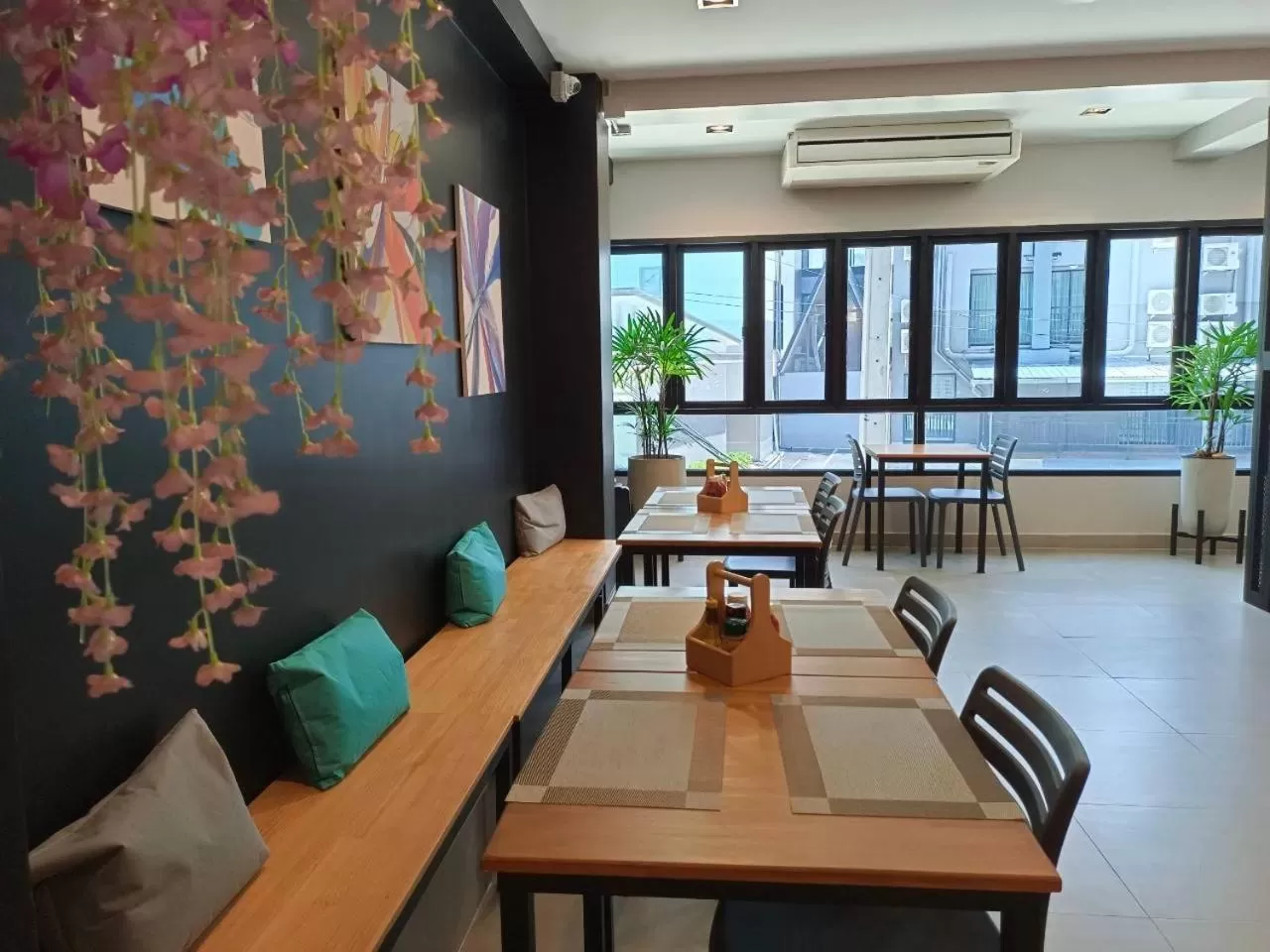 Restaurant/places to eat in Aonang Dugong-SHA Extra Plus