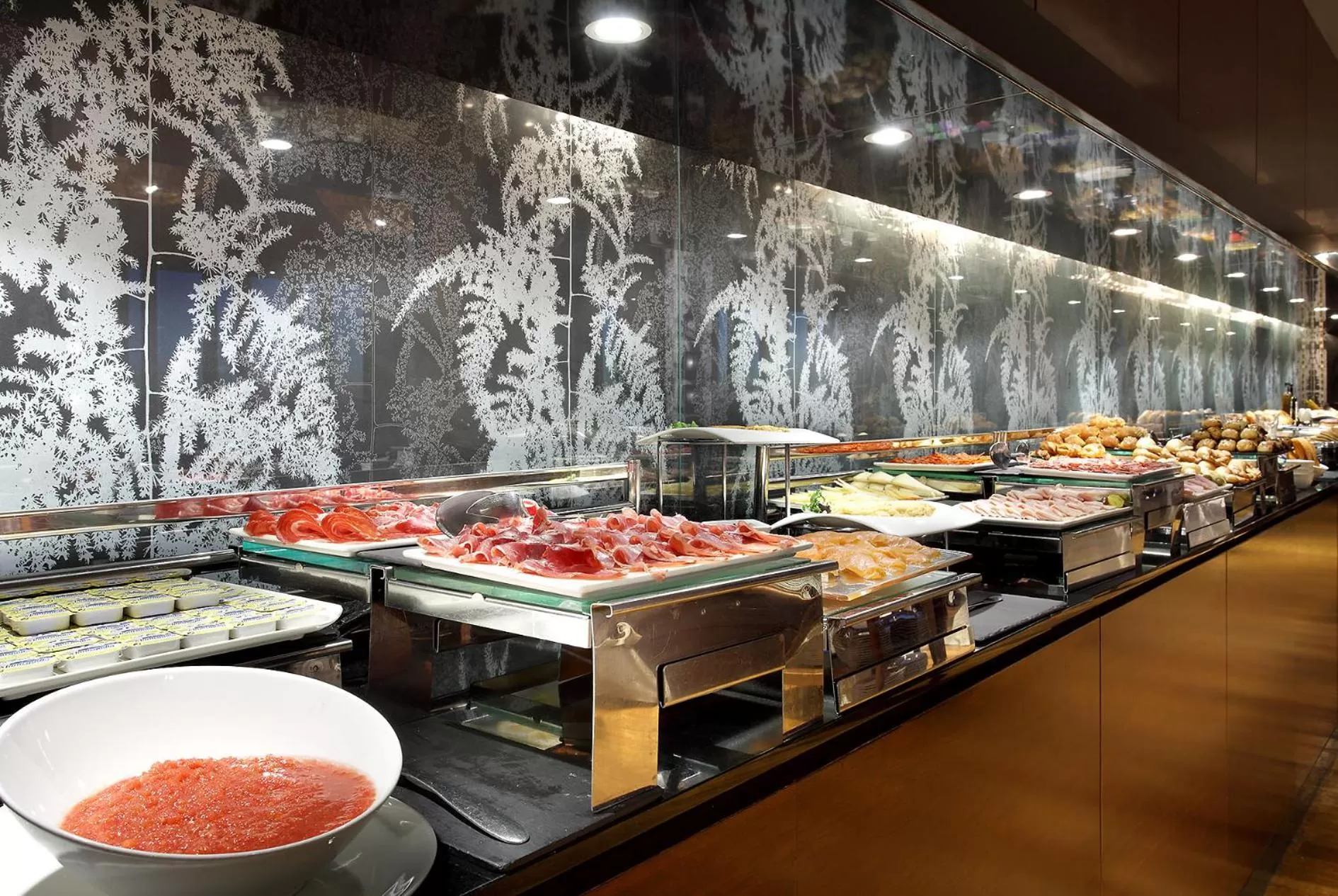 Lounge or bar in Eurostars Madrid Tower