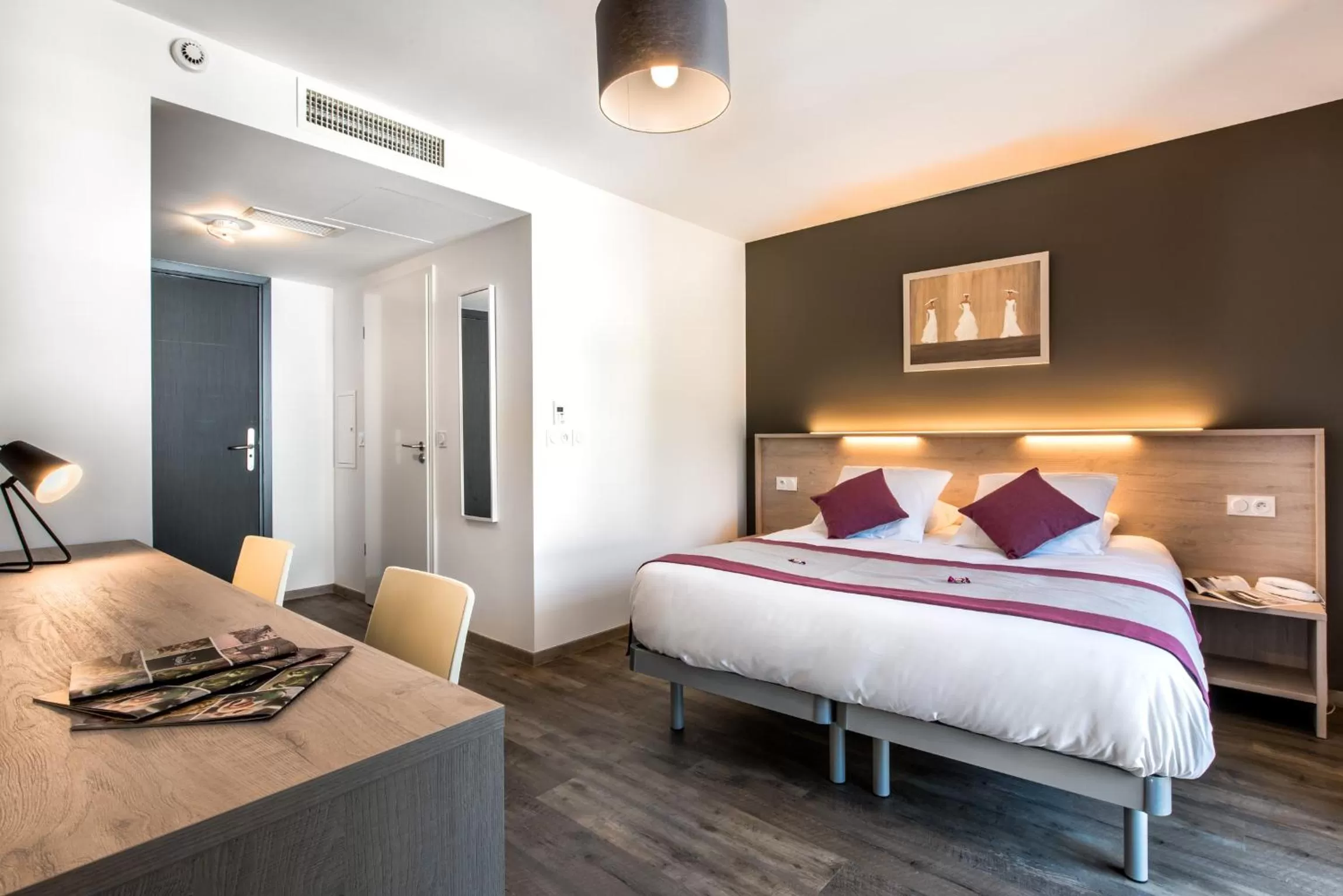 Photo of the whole room, Bed in Hotel du Grand Parc