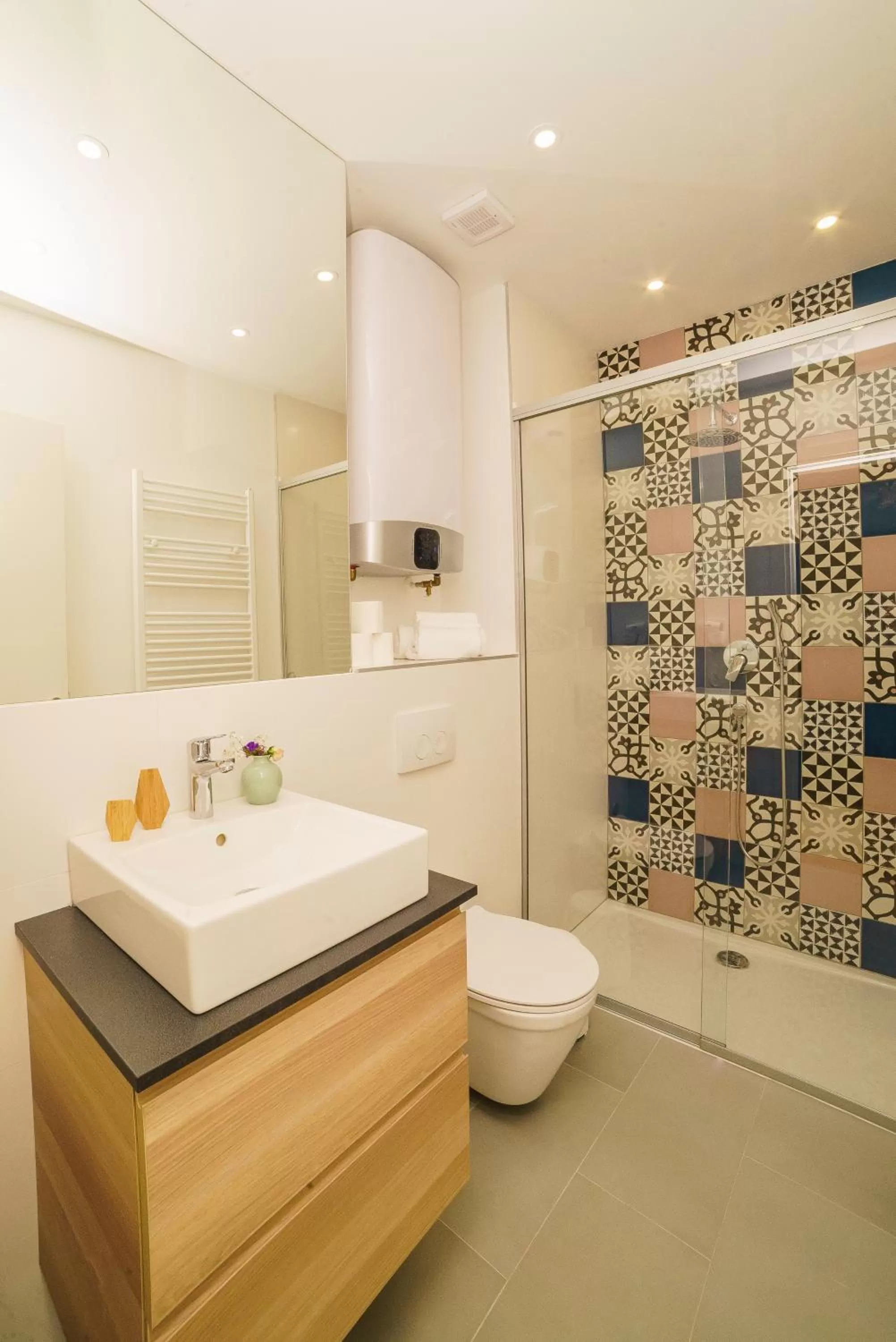 Shower in Doma Zagreb Aparthotel