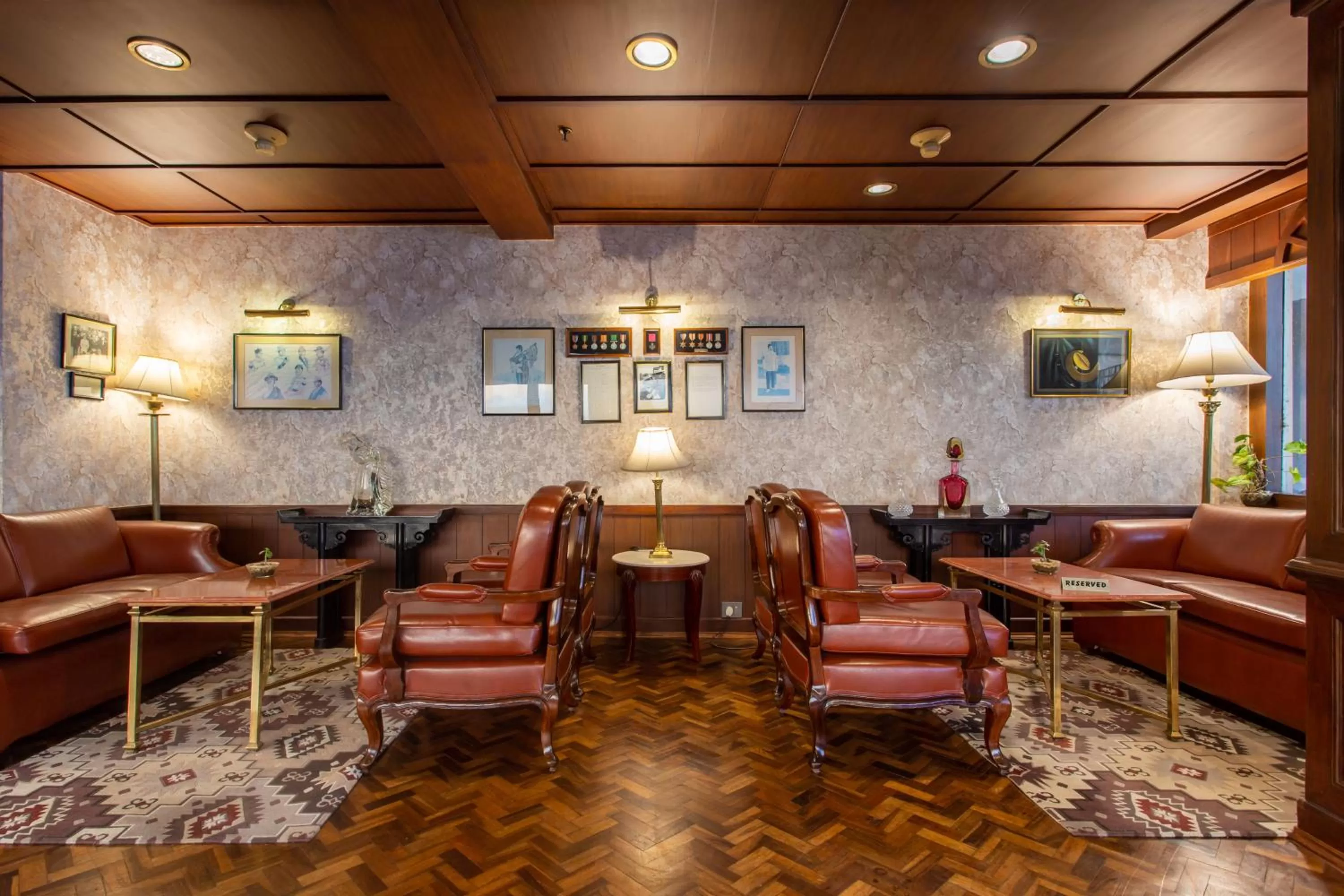 Living room in The Everest Hotel