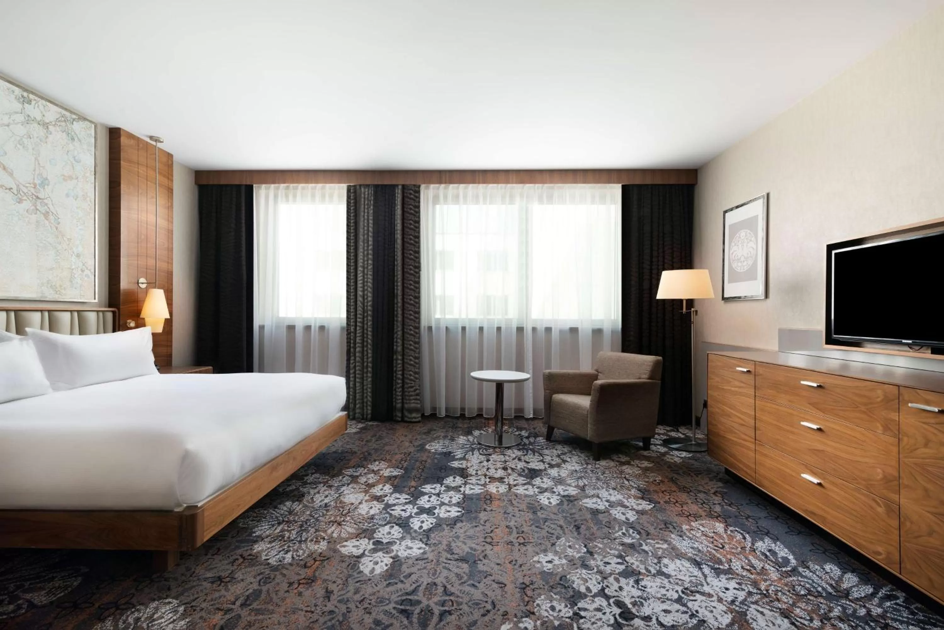 Bed in DoubleTree by Hilton Krakow Hotel & Convention Center