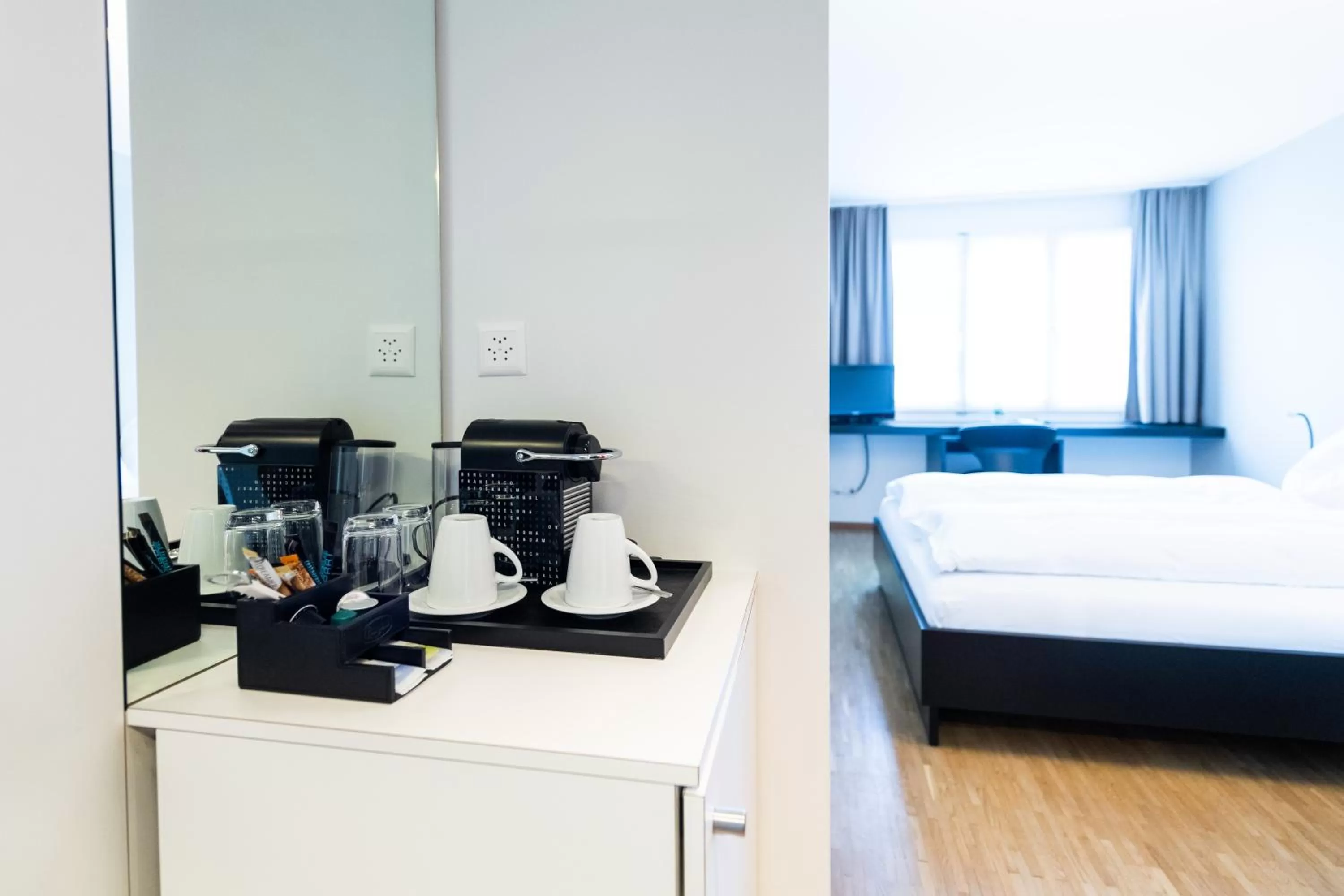 Shower, Bed in Hotel Bauernhof - Self Check-In Hotel